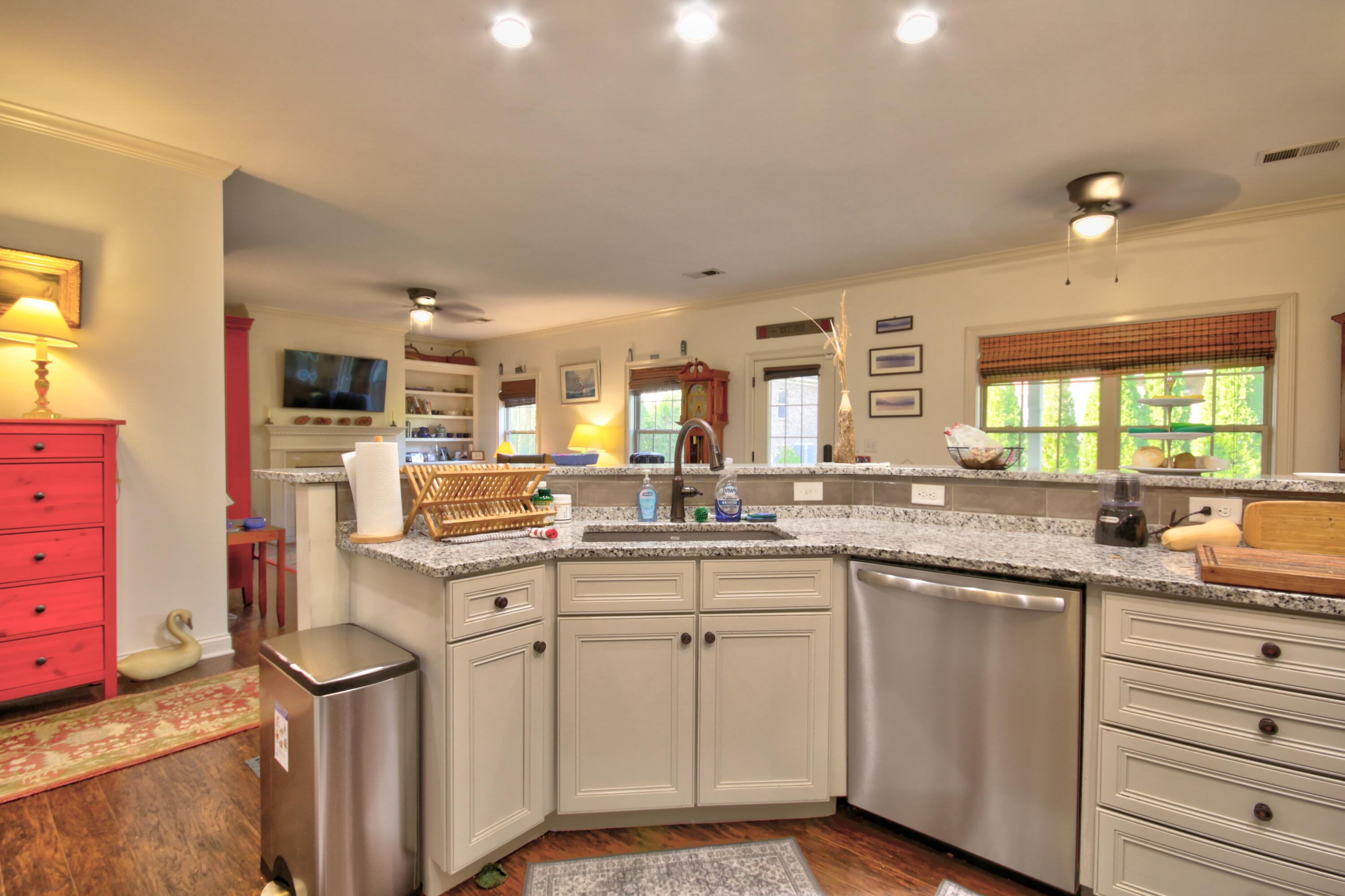 Lexington, Kentucky 40515, United States, 3 Bedrooms Bedrooms, ,2 BathroomsBathrooms,Residential,Active,230068