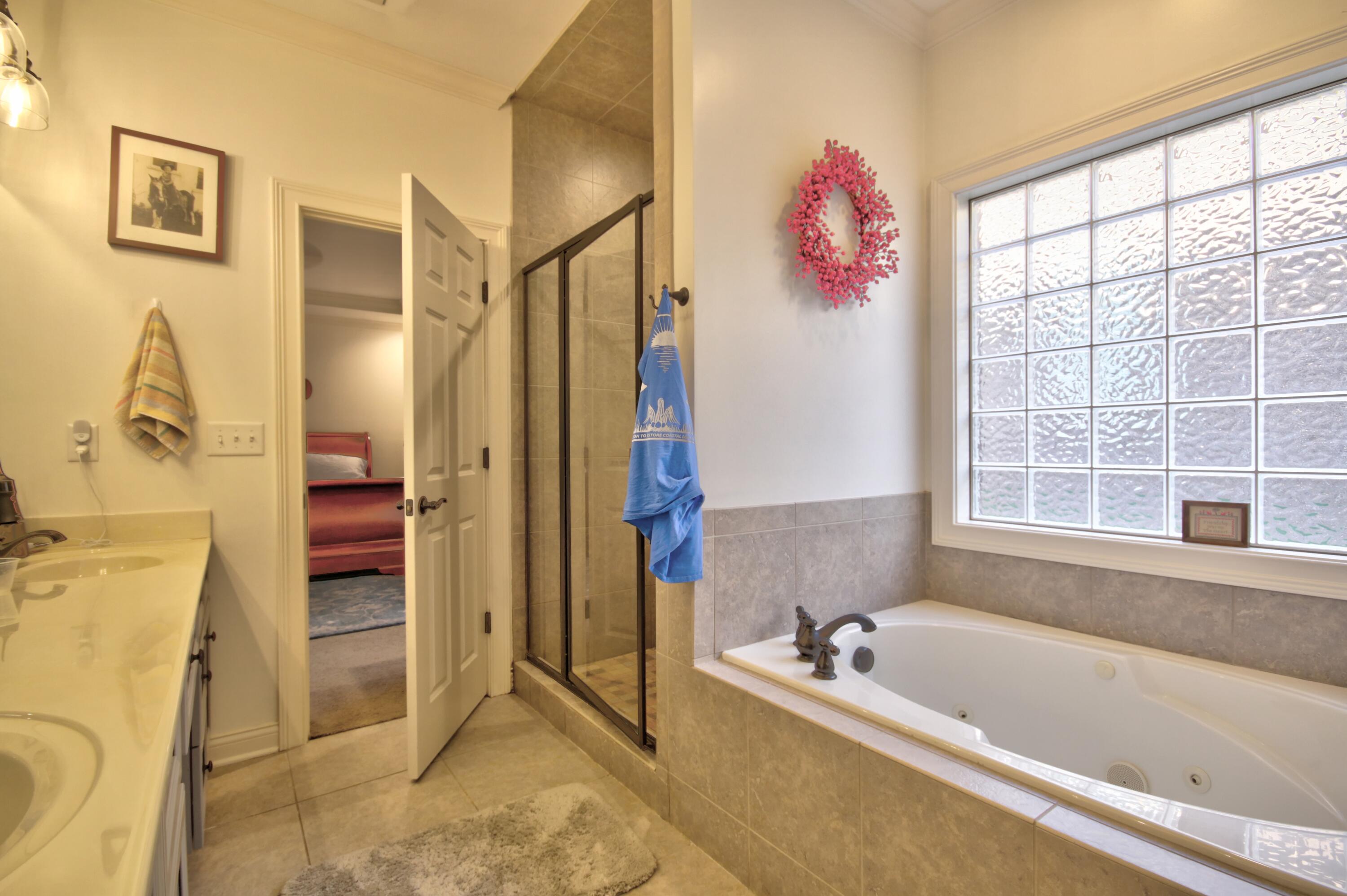 Lexington, Kentucky 40515, United States, 3 Bedrooms Bedrooms, ,2 BathroomsBathrooms,Residential,Active,230068