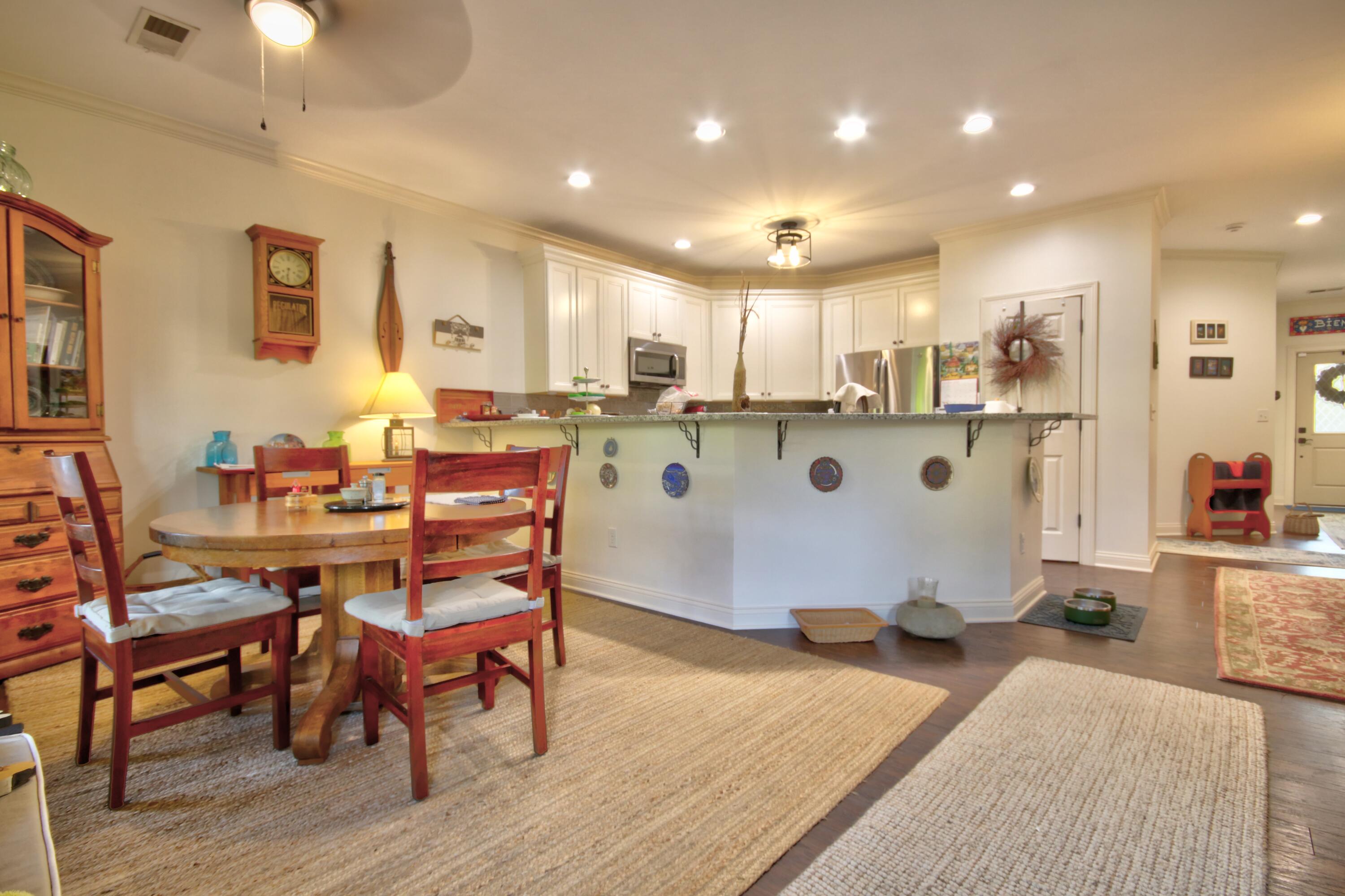 Lexington, Kentucky 40515, United States, 3 Bedrooms Bedrooms, ,2 BathroomsBathrooms,Residential,Active,230068