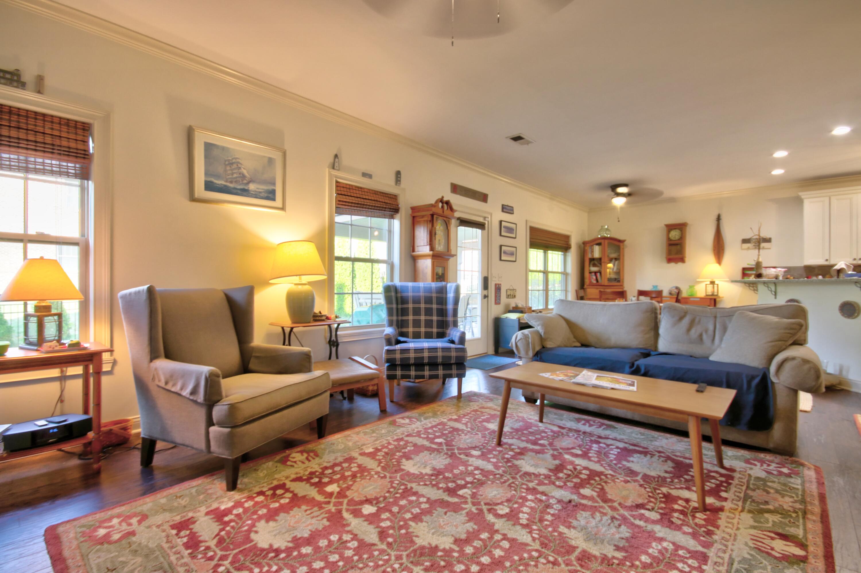 Lexington, Kentucky 40515, United States, 3 Bedrooms Bedrooms, ,2 BathroomsBathrooms,Residential,Active,230068