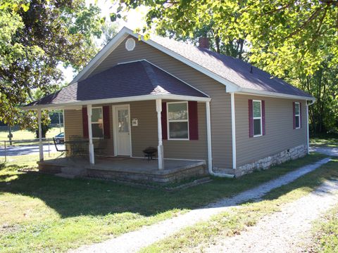 Photo of 336 Douglas Avenue, Versailles, KY 40383 (MLS # 25019028)