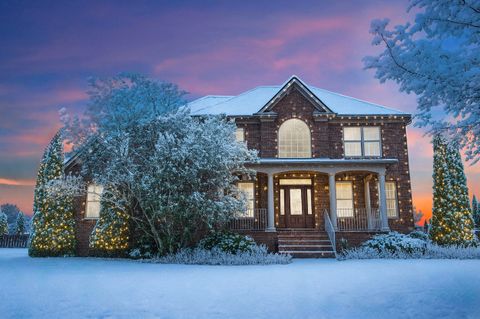 Photo of 106 Hidden Meadow Lane, Nicholasville, KY 40356 (MLS # 25016545)