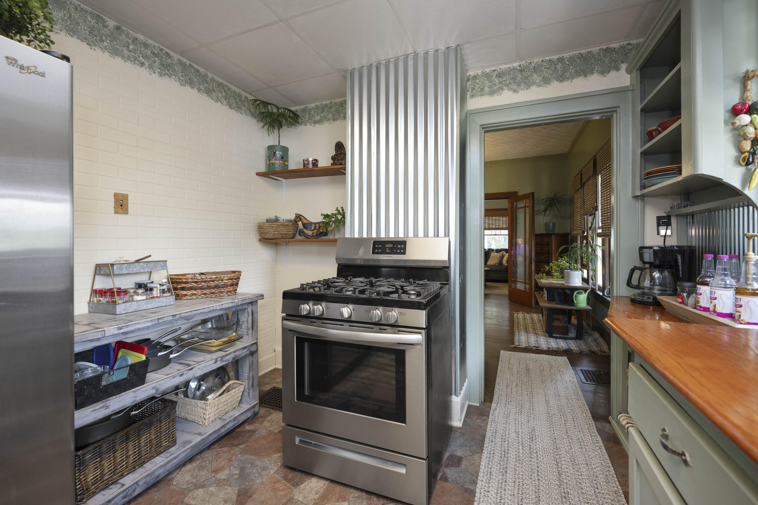 Ravenna, Kentucky 40472, United States, 4 Bedrooms Bedrooms, ,1 BathroomBathrooms,Residential,Active,145473