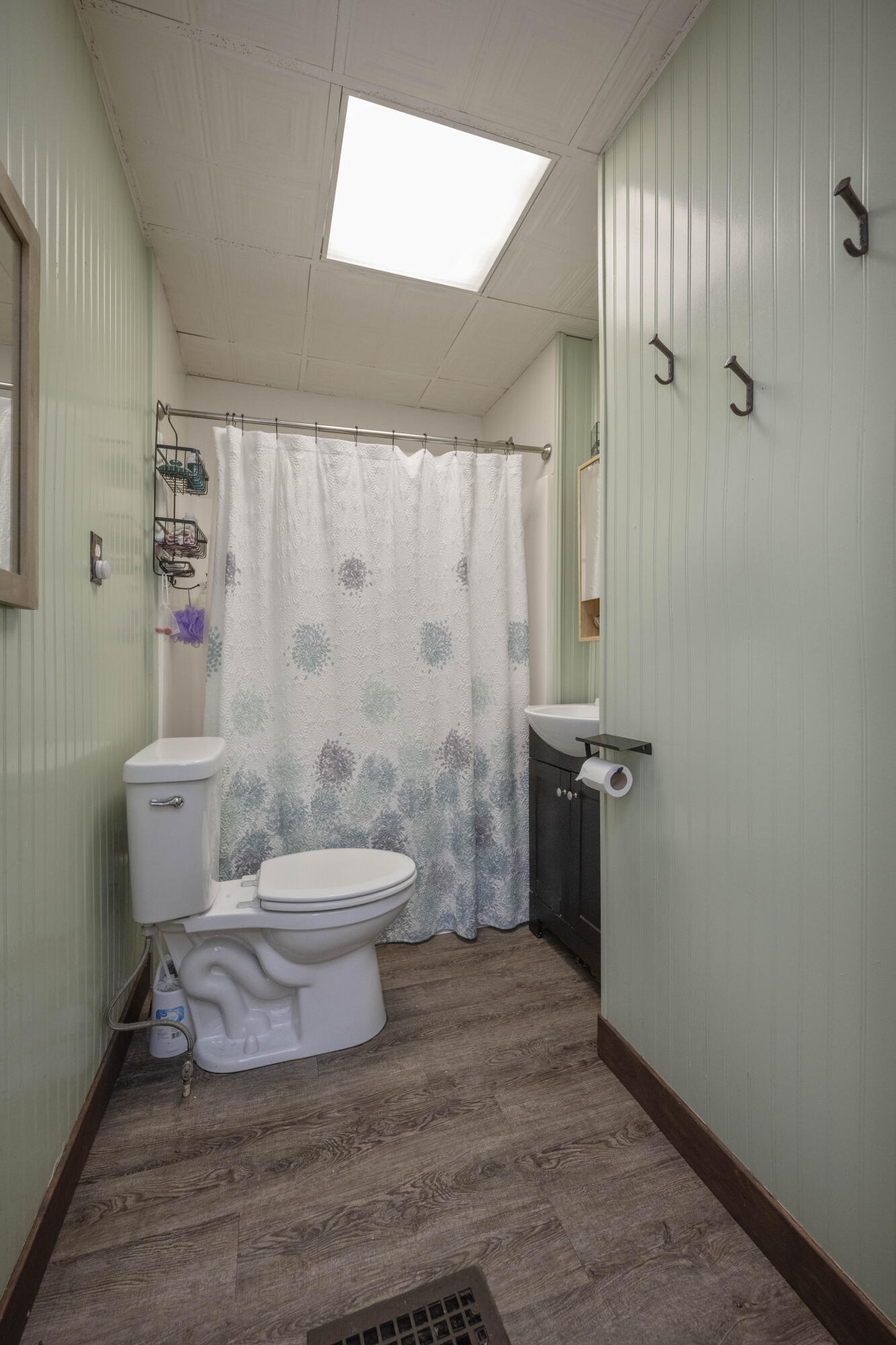 Ravenna, Kentucky 40472, United States, 4 Bedrooms Bedrooms, ,1 BathroomBathrooms,Residential,Active,145473