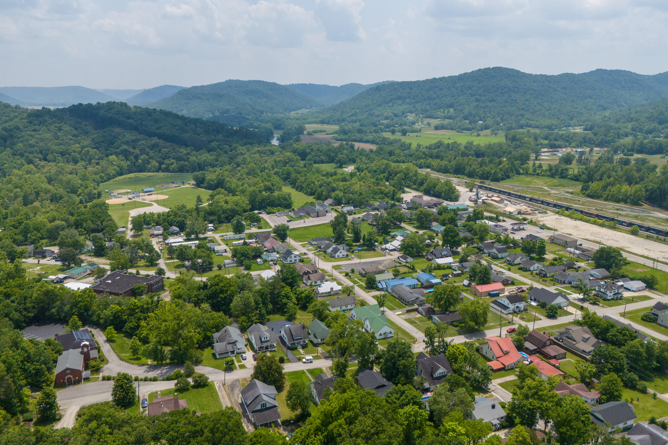 Ravenna, Kentucky 40472, United States, 4 Bedrooms Bedrooms, ,1 BathroomBathrooms,Residential,Active,145473