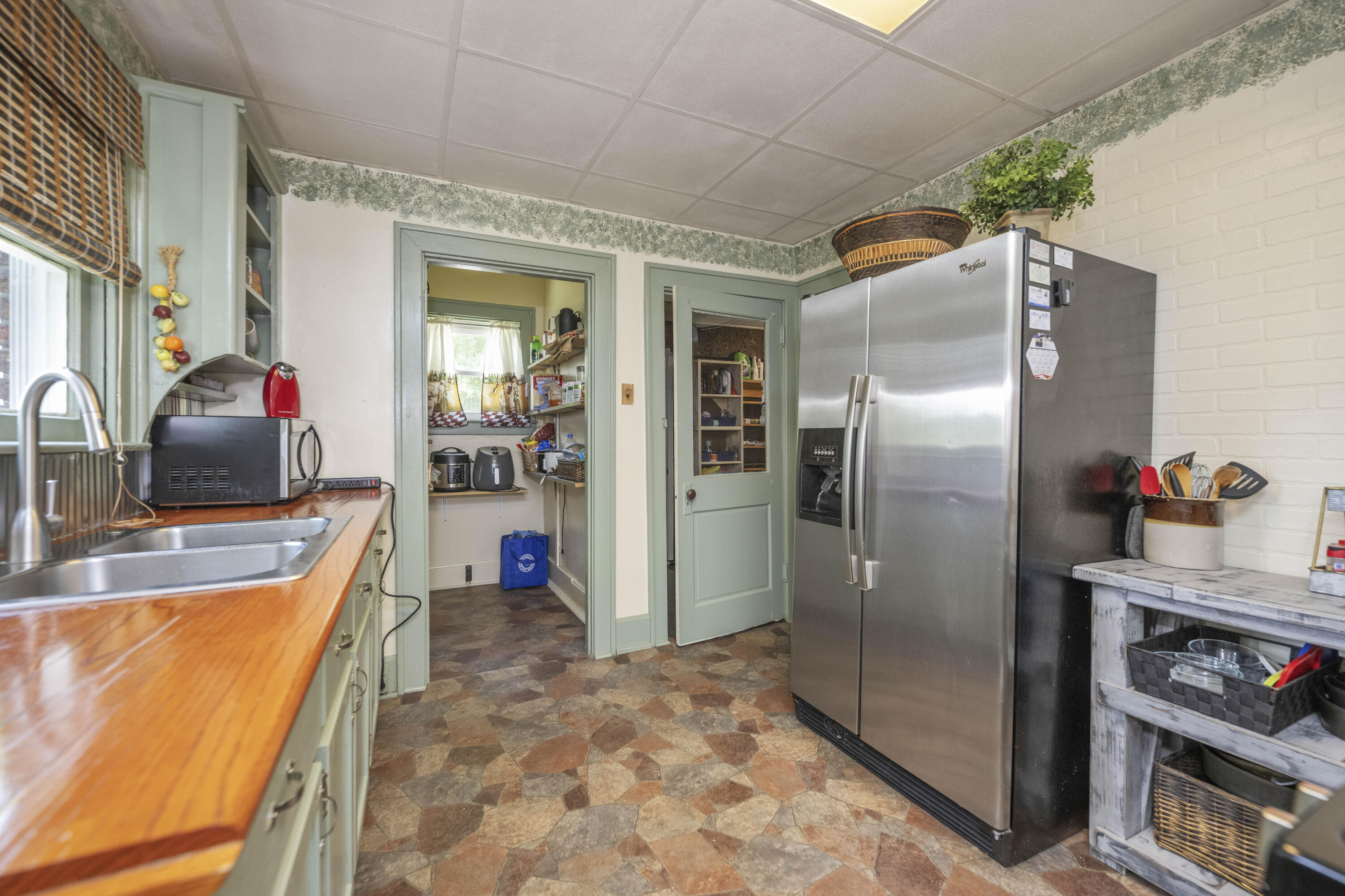 Ravenna, Kentucky 40472, United States, 4 Bedrooms Bedrooms, ,1 BathroomBathrooms,Residential,Active,145473