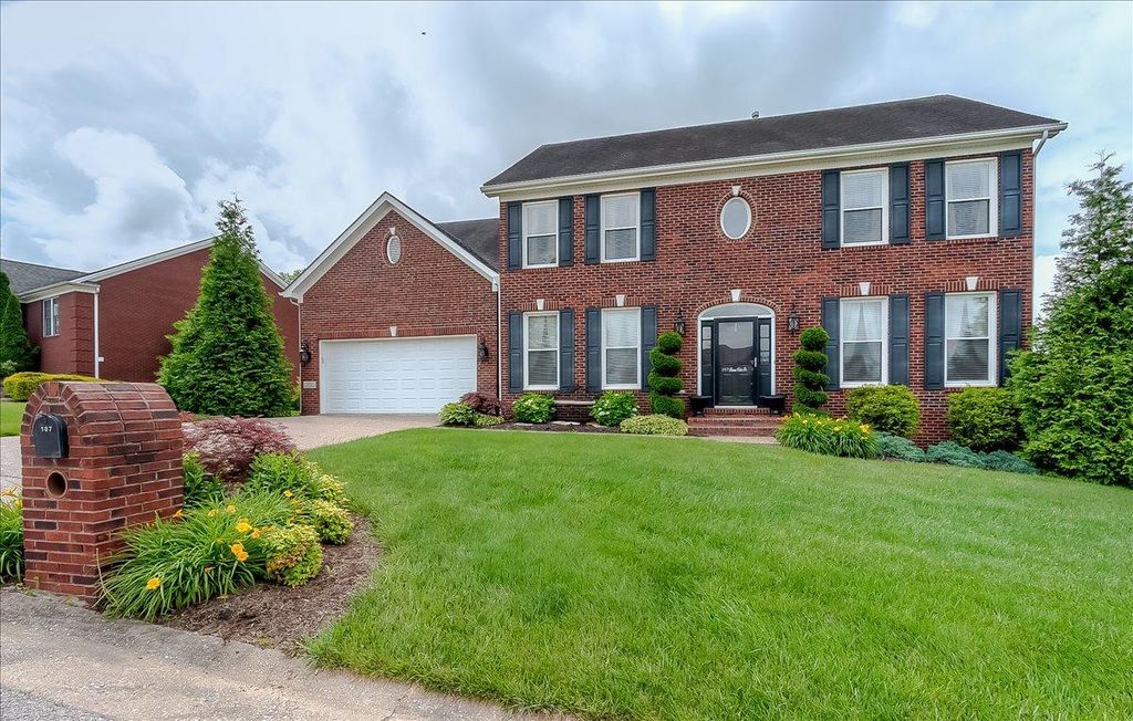 Photo of 107 Buena Vista Drive, Frankfort, KY 40601 (MLS # 25505148)