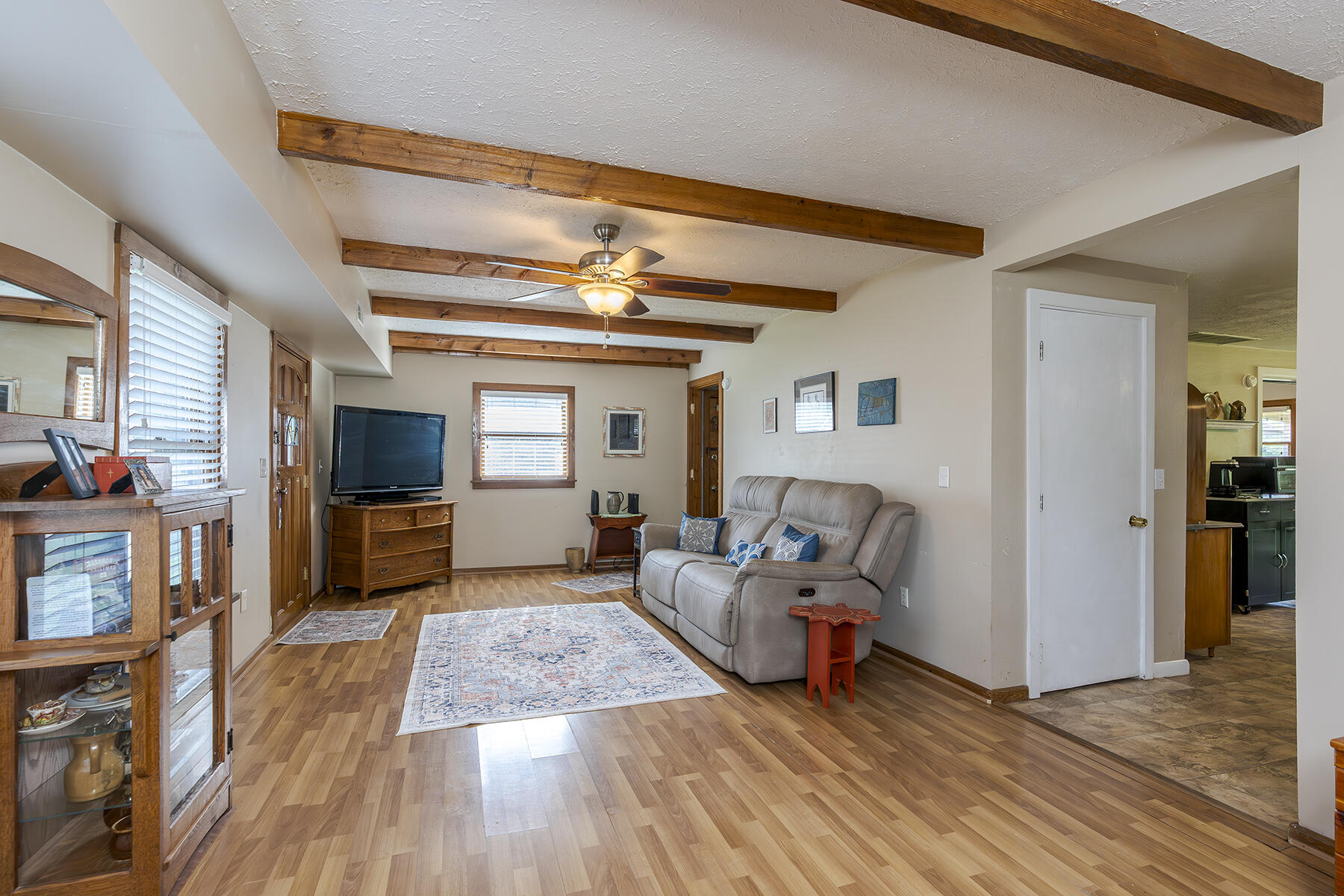 Berea, Kentucky 40403, United States, 3 Bedrooms Bedrooms, ,2 BathroomsBathrooms,Residential,Active,163705