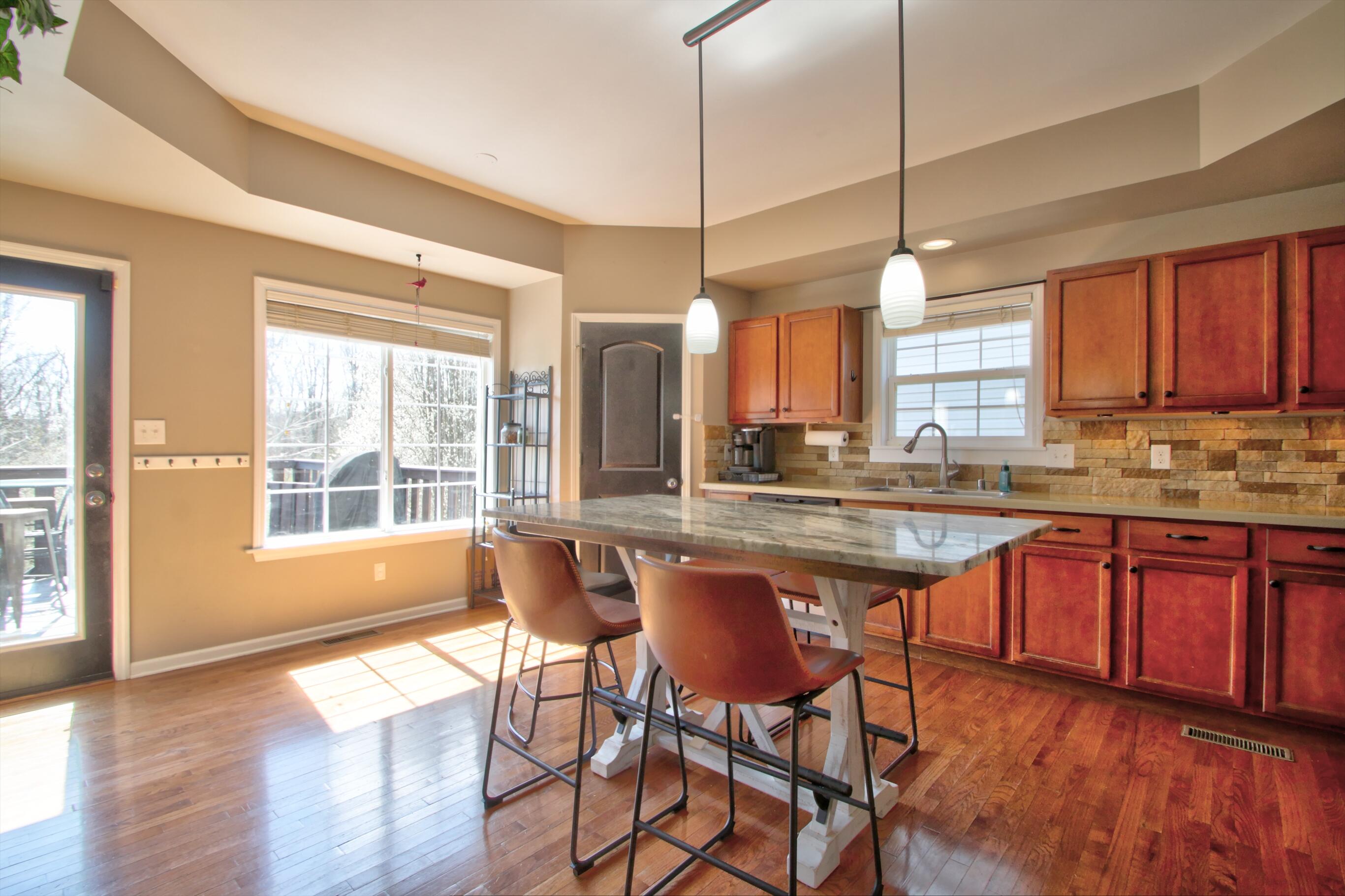 Lexington, Kentucky 40509, United States, 5 Bedrooms Bedrooms, ,4 BathroomsBathrooms,Residential,Active,96169