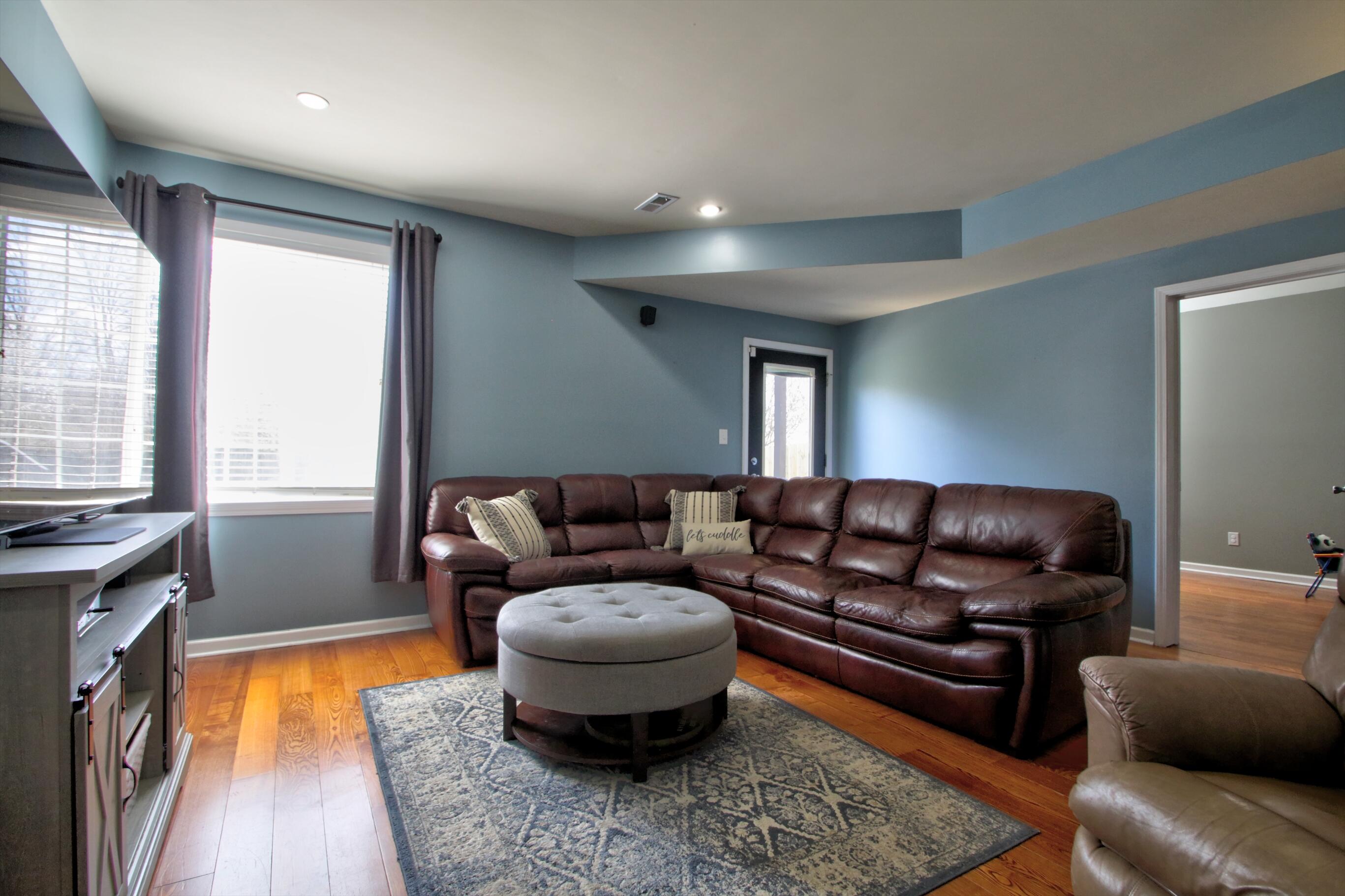 Lexington, Kentucky 40509, United States, 5 Bedrooms Bedrooms, ,4 BathroomsBathrooms,Residential,Active,96169