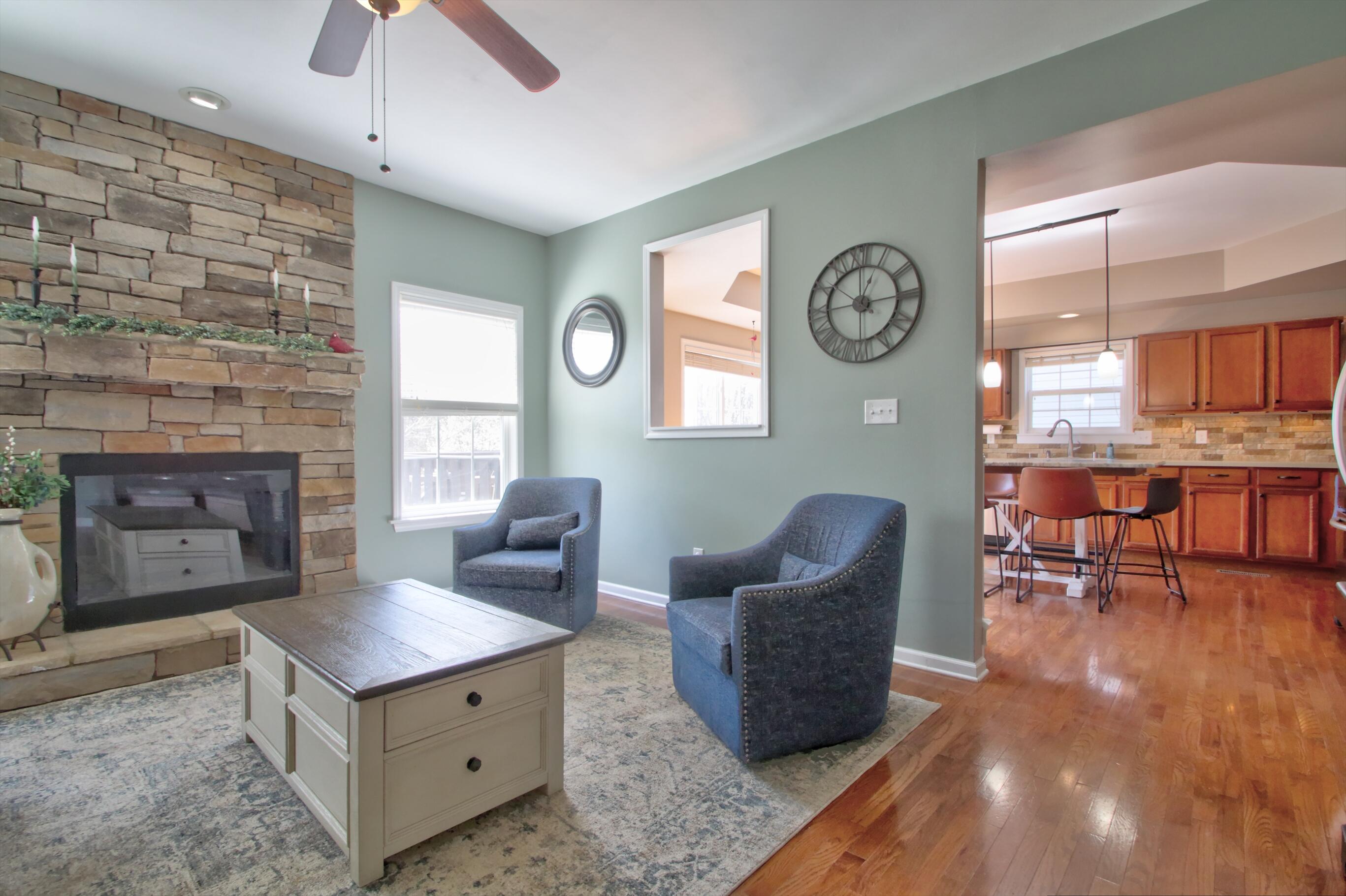 Lexington, Kentucky 40509, United States, 5 Bedrooms Bedrooms, ,4 BathroomsBathrooms,Residential,Active,96169