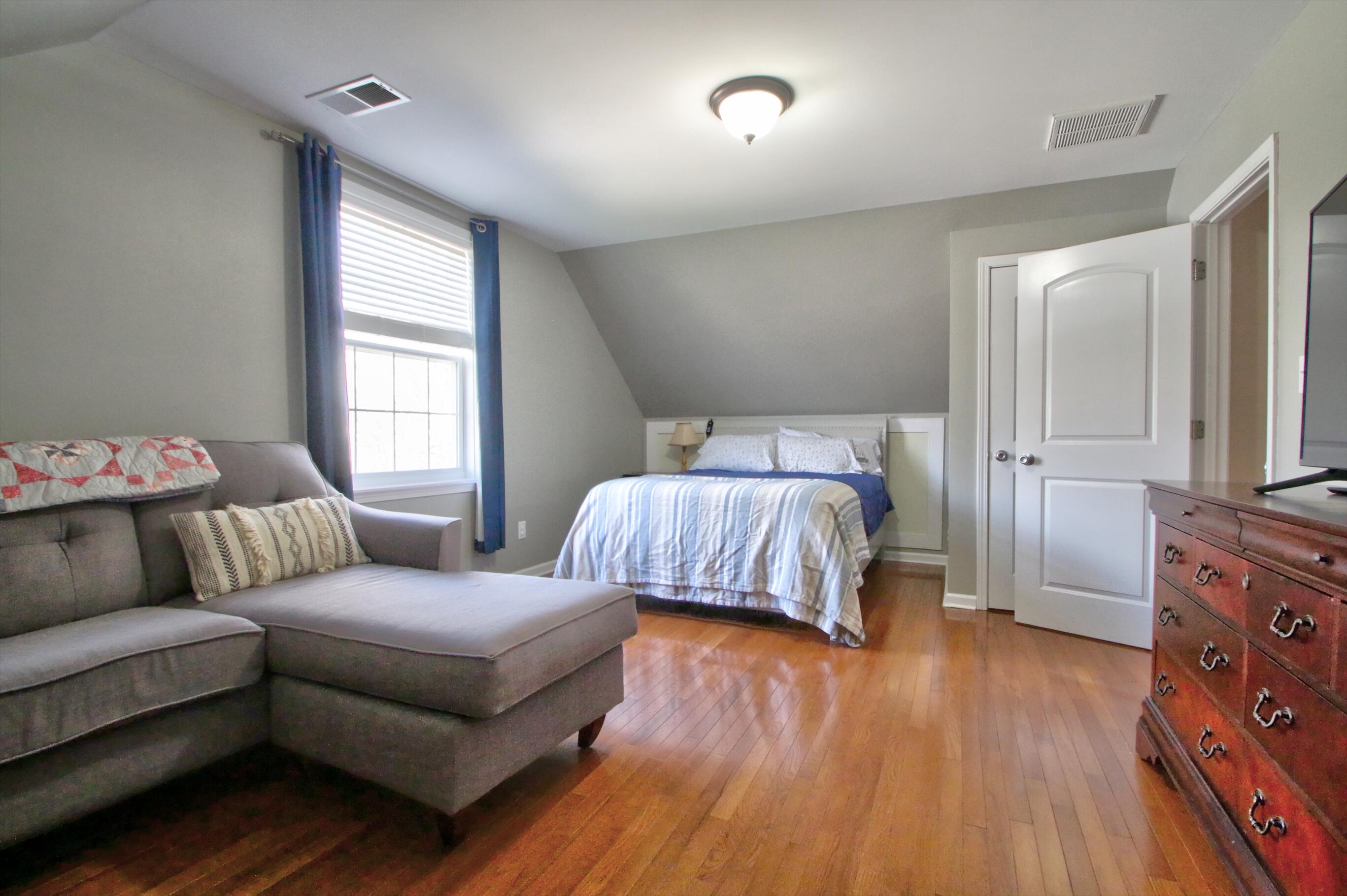 Lexington, Kentucky 40509, United States, 5 Bedrooms Bedrooms, ,4 BathroomsBathrooms,Residential,Active,96169