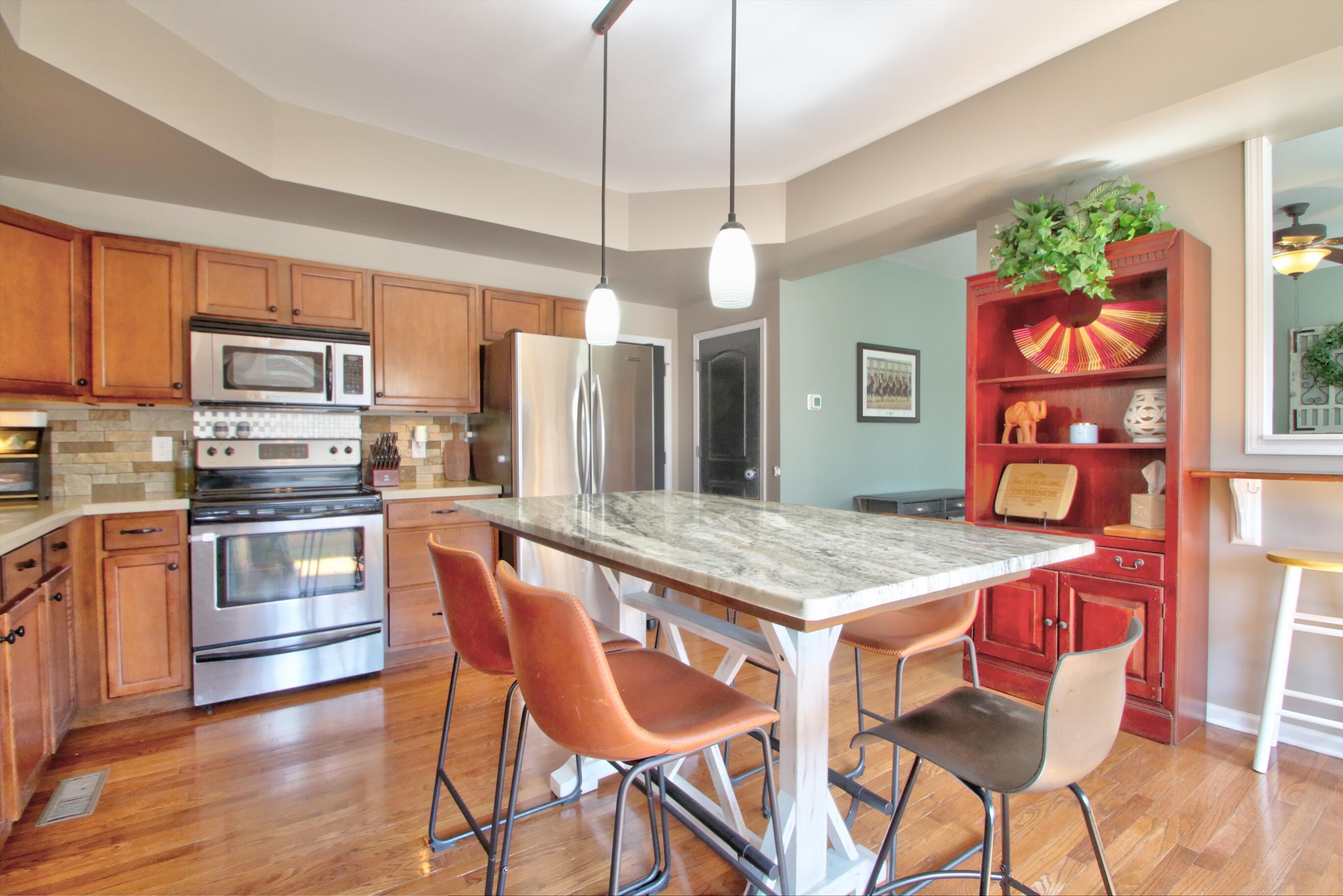 Lexington, Kentucky 40509, United States, 5 Bedrooms Bedrooms, ,4 BathroomsBathrooms,Residential,Active,96169