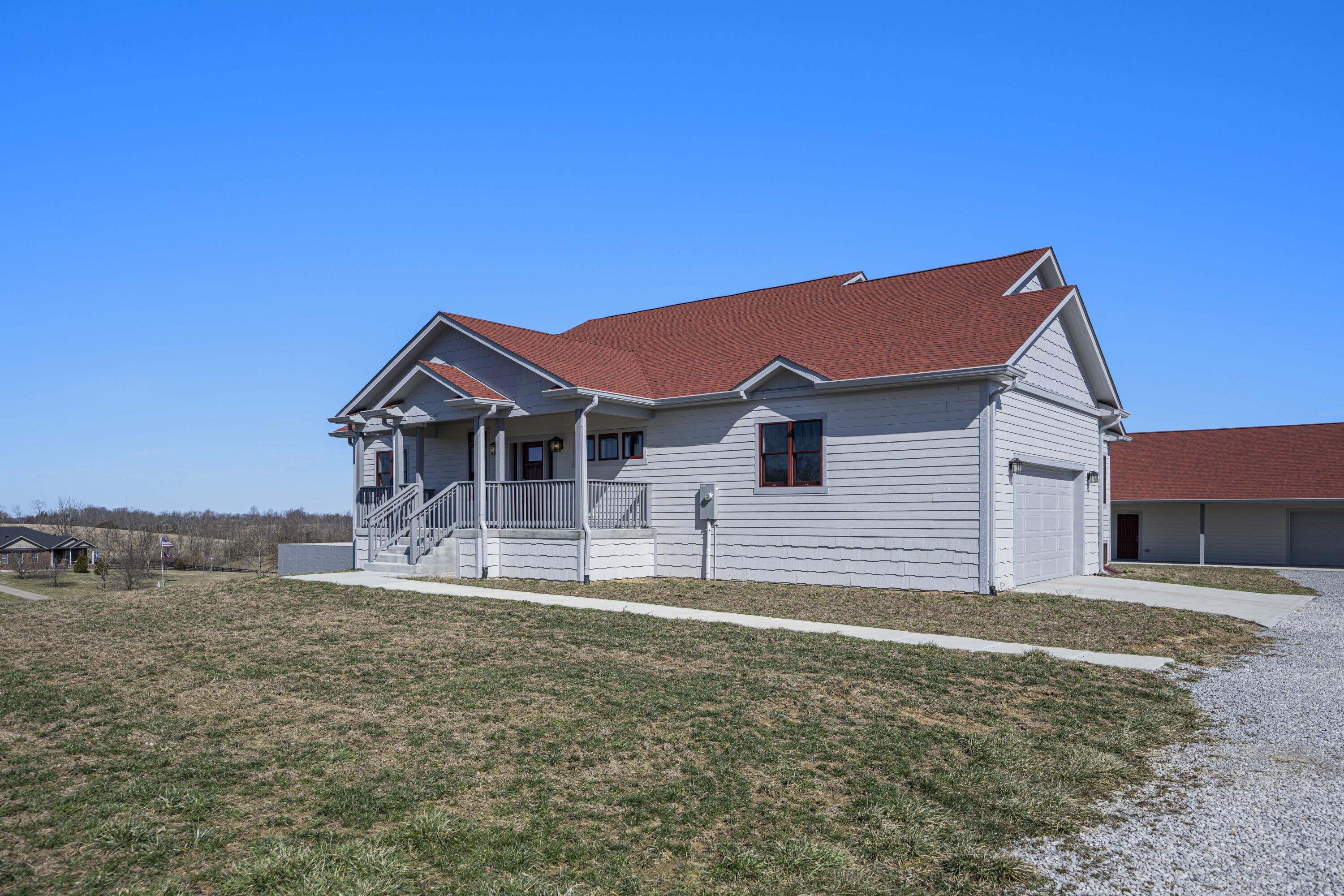 Richmond, Kentucky 40475, United States, 3 Bedrooms Bedrooms, ,3 BathroomsBathrooms,Residential,Active,80720