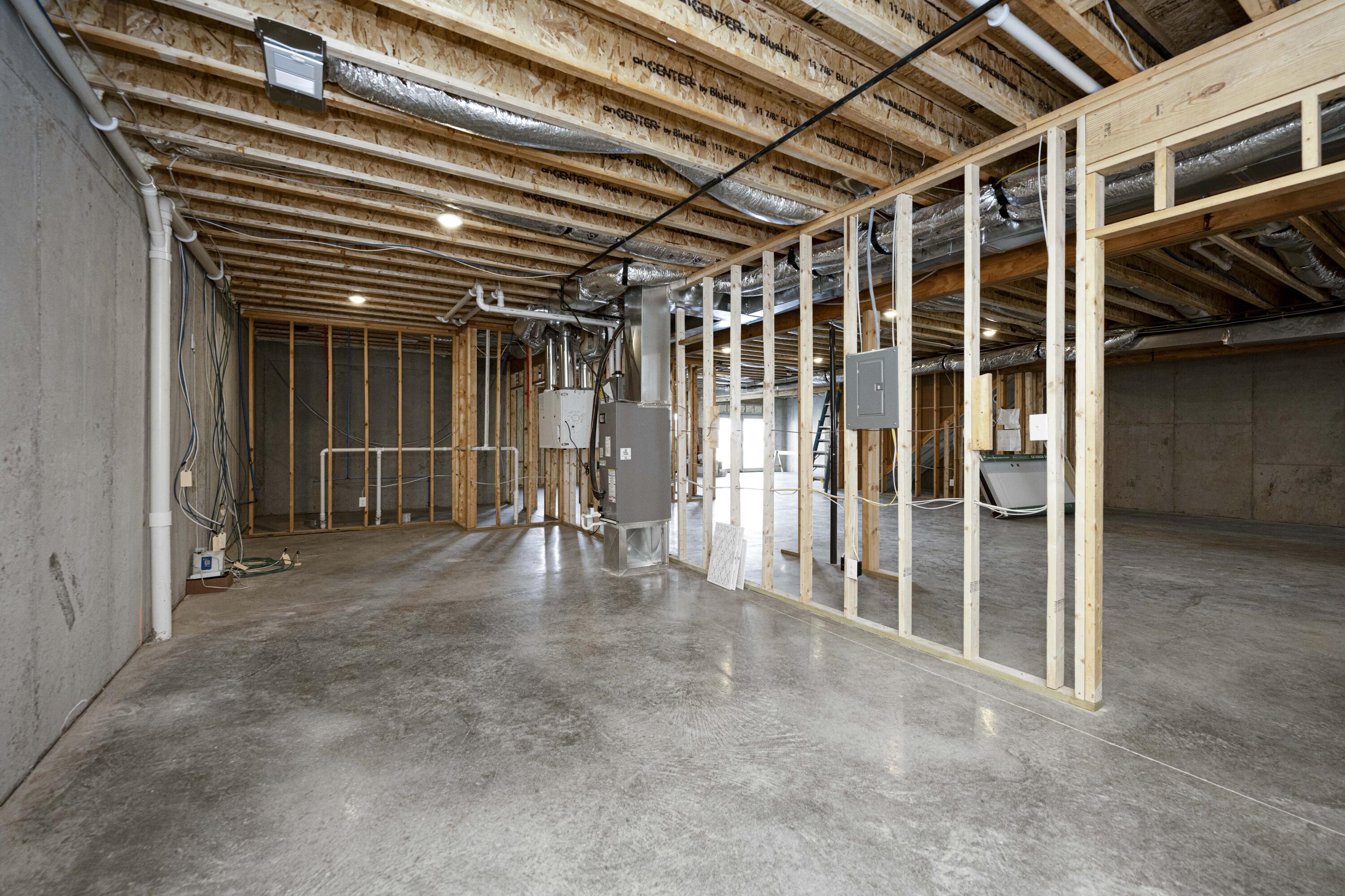 Richmond, Kentucky 40475, United States, 3 Bedrooms Bedrooms, ,3 BathroomsBathrooms,Residential,Active,80720