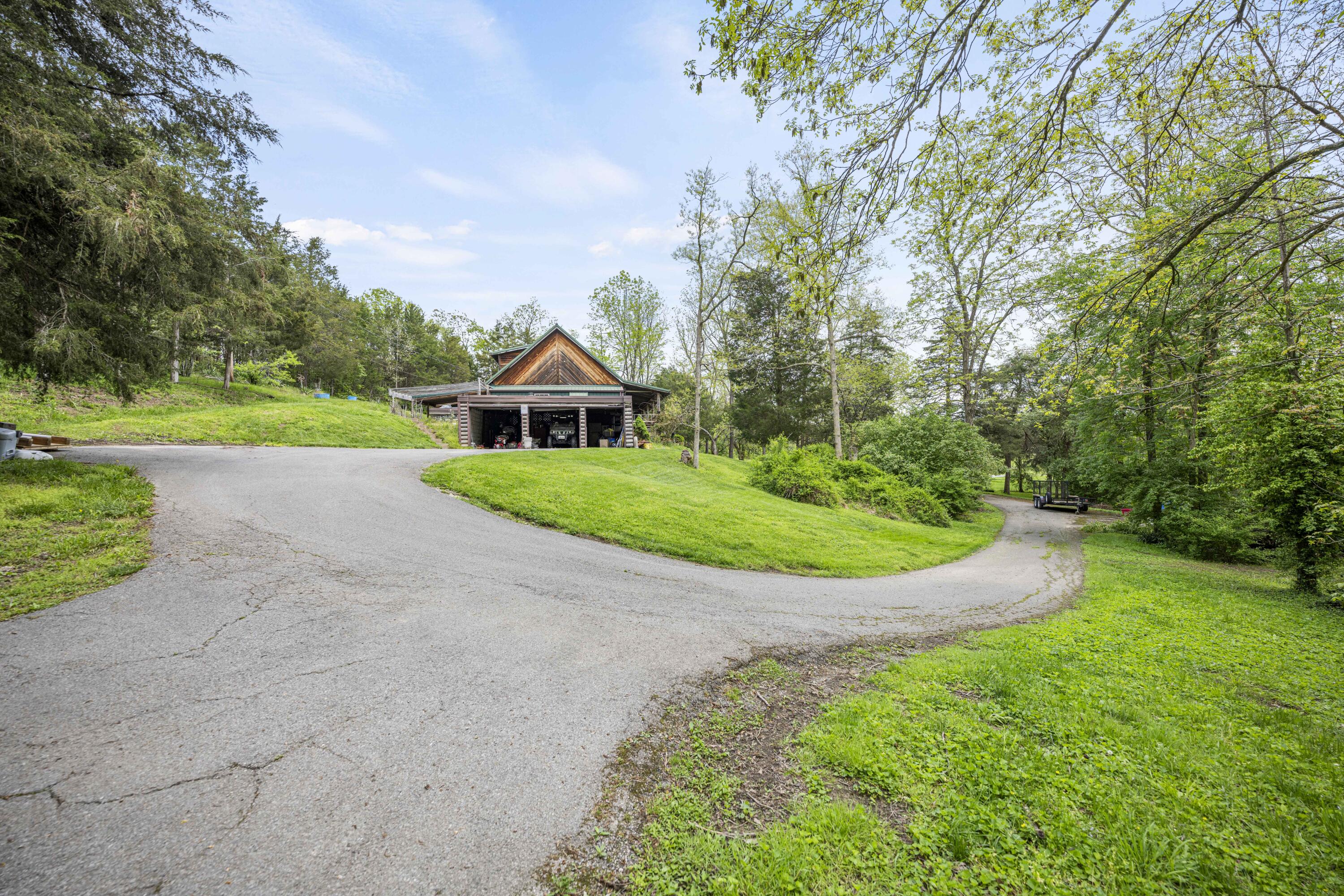 Richmond, Kentucky 40475, United States, 3 Bedrooms Bedrooms, ,2 BathroomsBathrooms,Residential,Active,122179