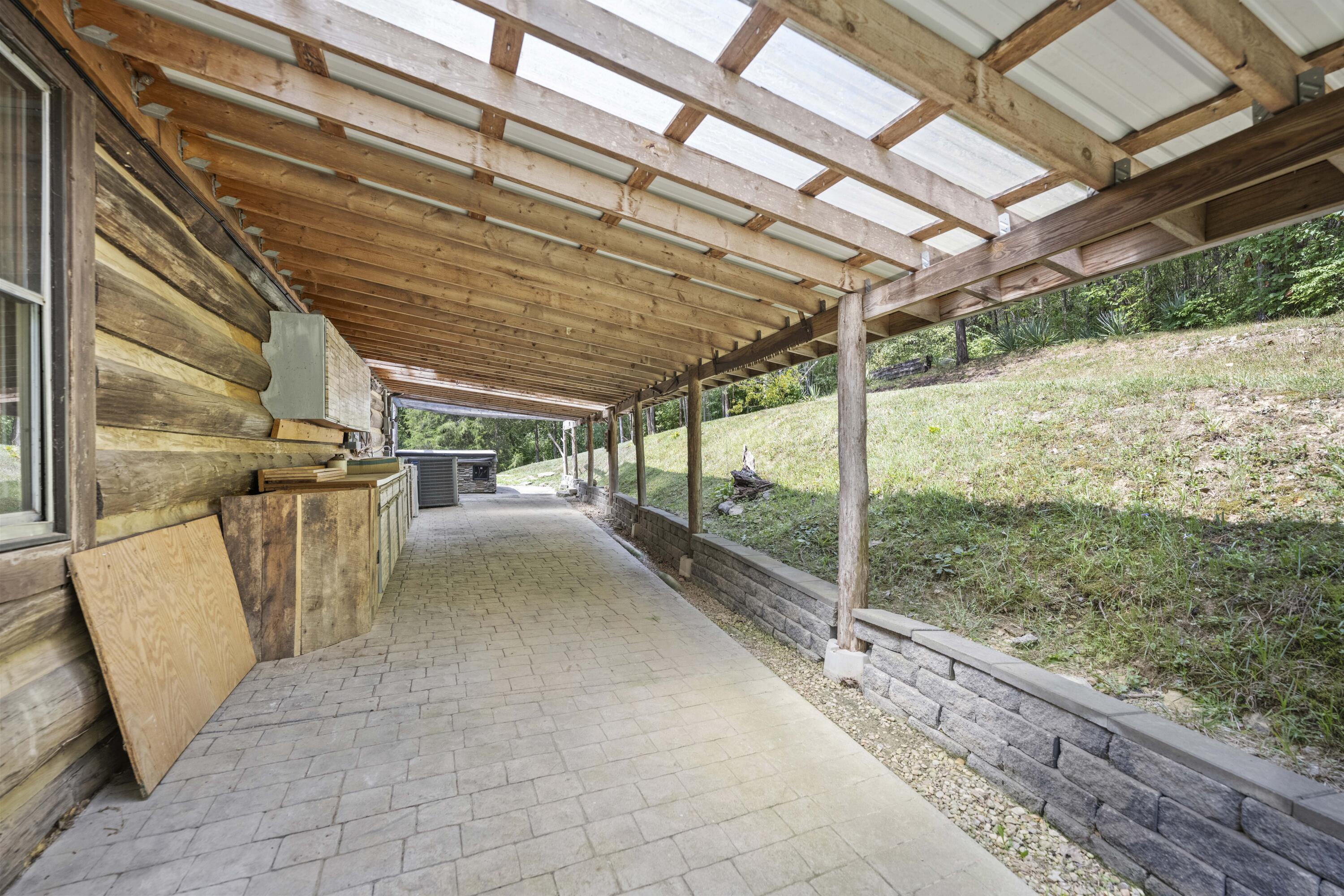 Richmond, Kentucky 40475, United States, 3 Bedrooms Bedrooms, ,2 BathroomsBathrooms,Residential,Active,122179