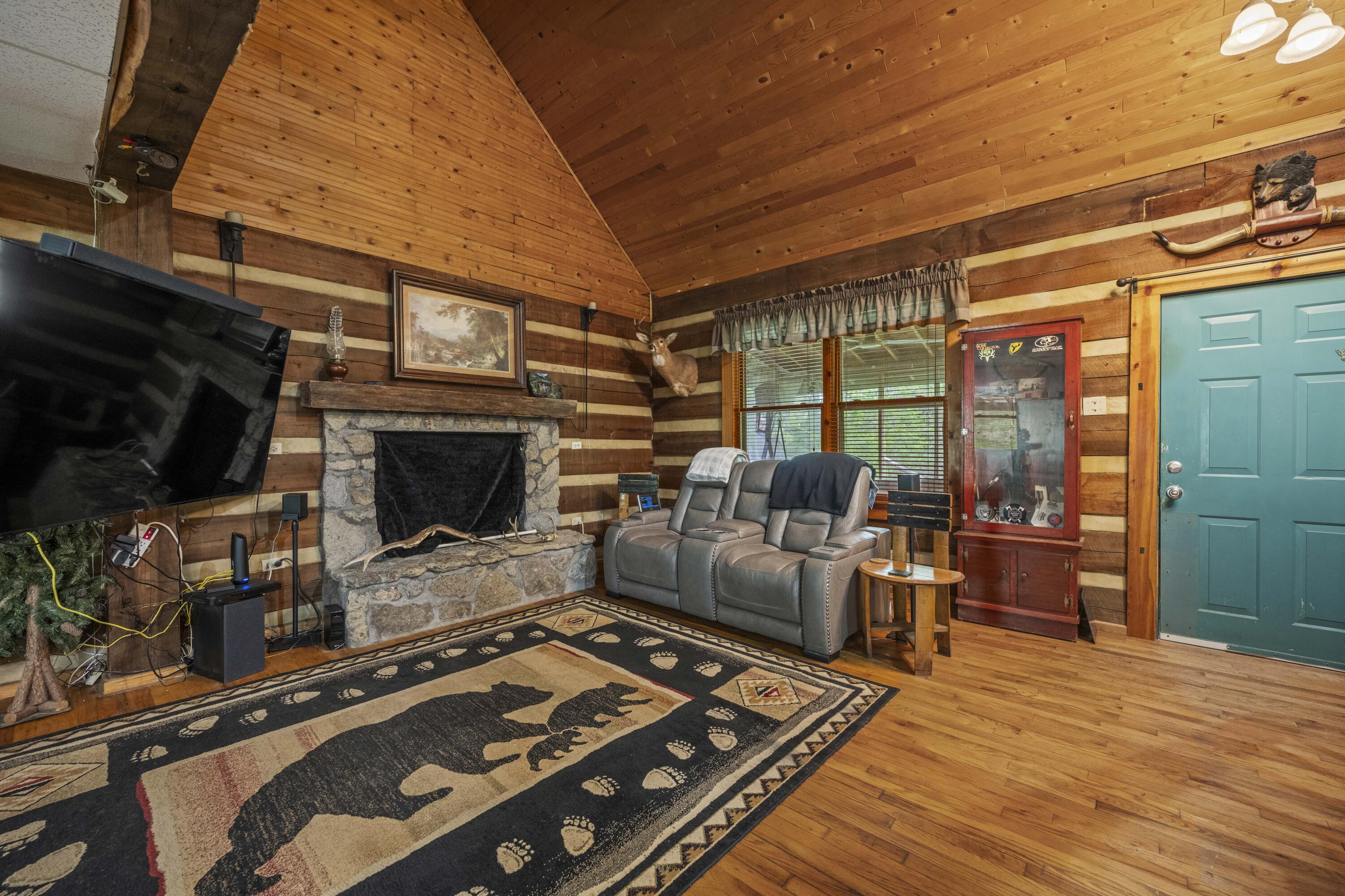 Richmond, Kentucky 40475, United States, 3 Bedrooms Bedrooms, ,2 BathroomsBathrooms,Residential,Active,122179