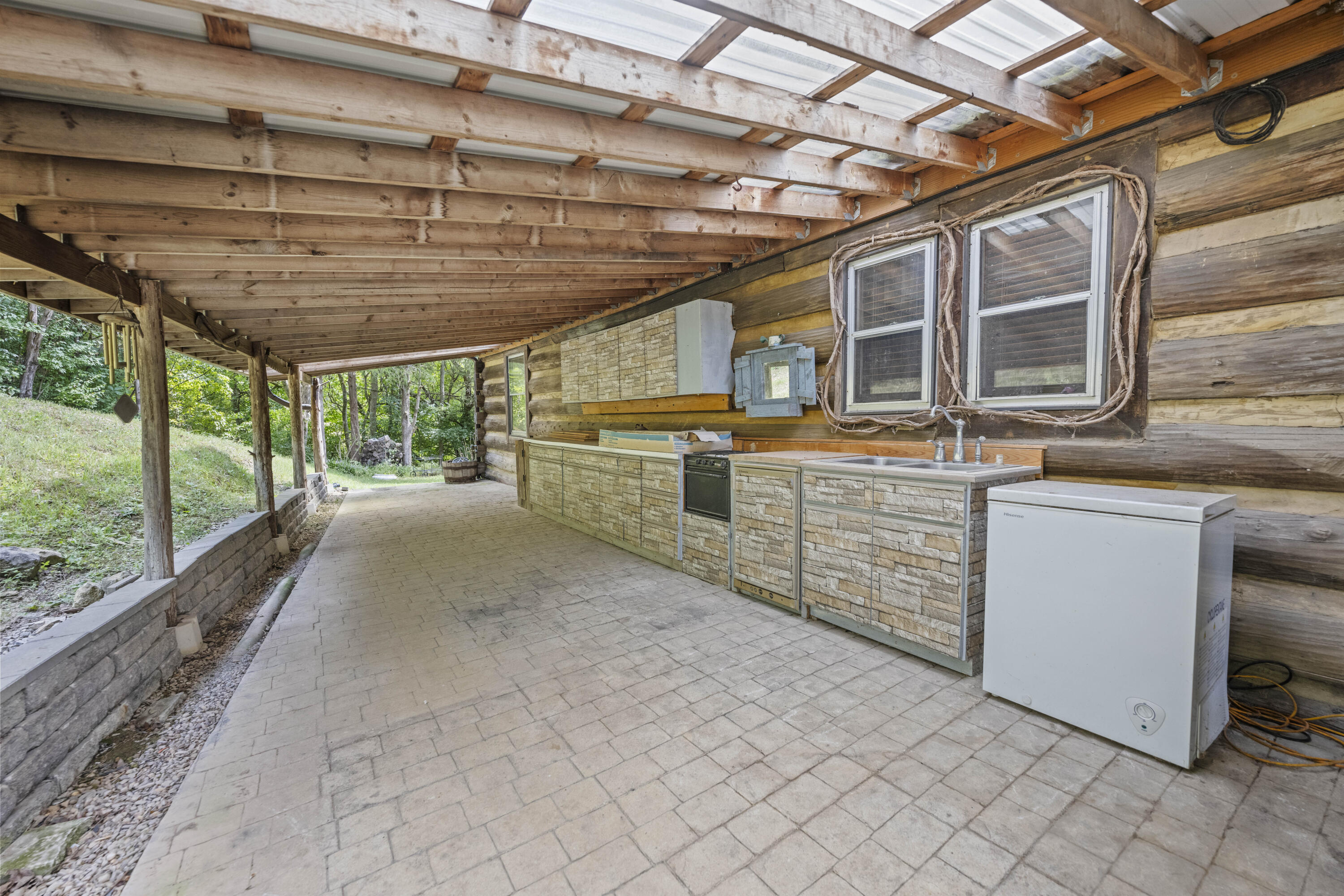 Richmond, Kentucky 40475, United States, 3 Bedrooms Bedrooms, ,2 BathroomsBathrooms,Residential,Active,122179