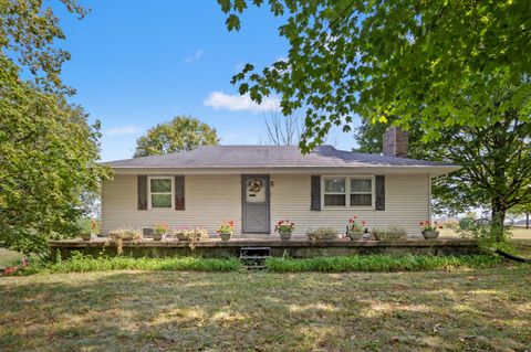 Photo of 90 Leeburton Lane, Nicholasville, KY 40356 (MLS # 25502853)