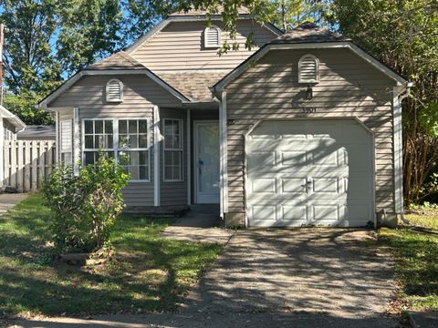 Photo of 3901 Kilgary Circle, Lexington, KY 40515 (MLS # 25503657)