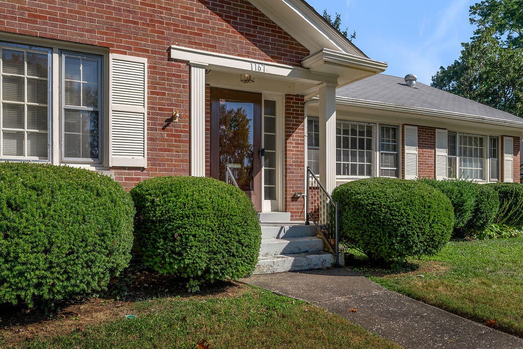 1167 Lakewood Drive