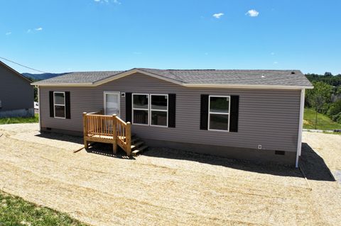 Property photo of 110 W Cedar Grove Road, Irvine, KY 40336