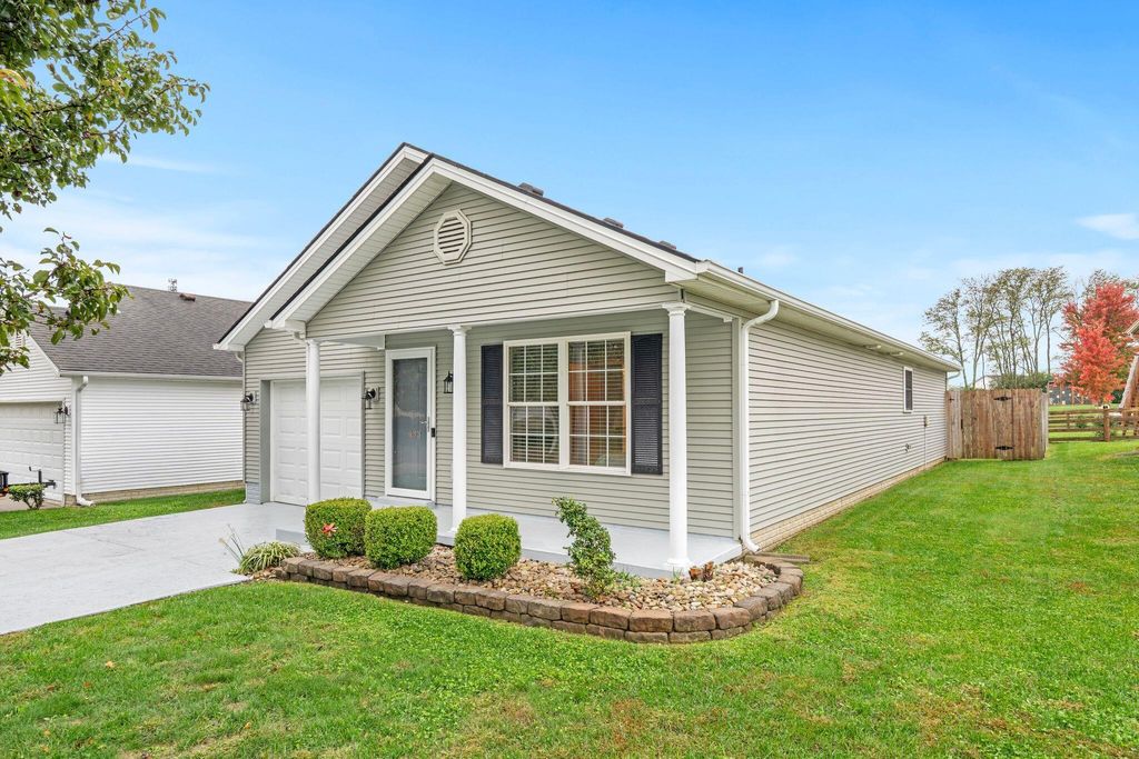 Photo of 433 Wellington Way, Winchester, KY 40391 (MLS # 25505013)