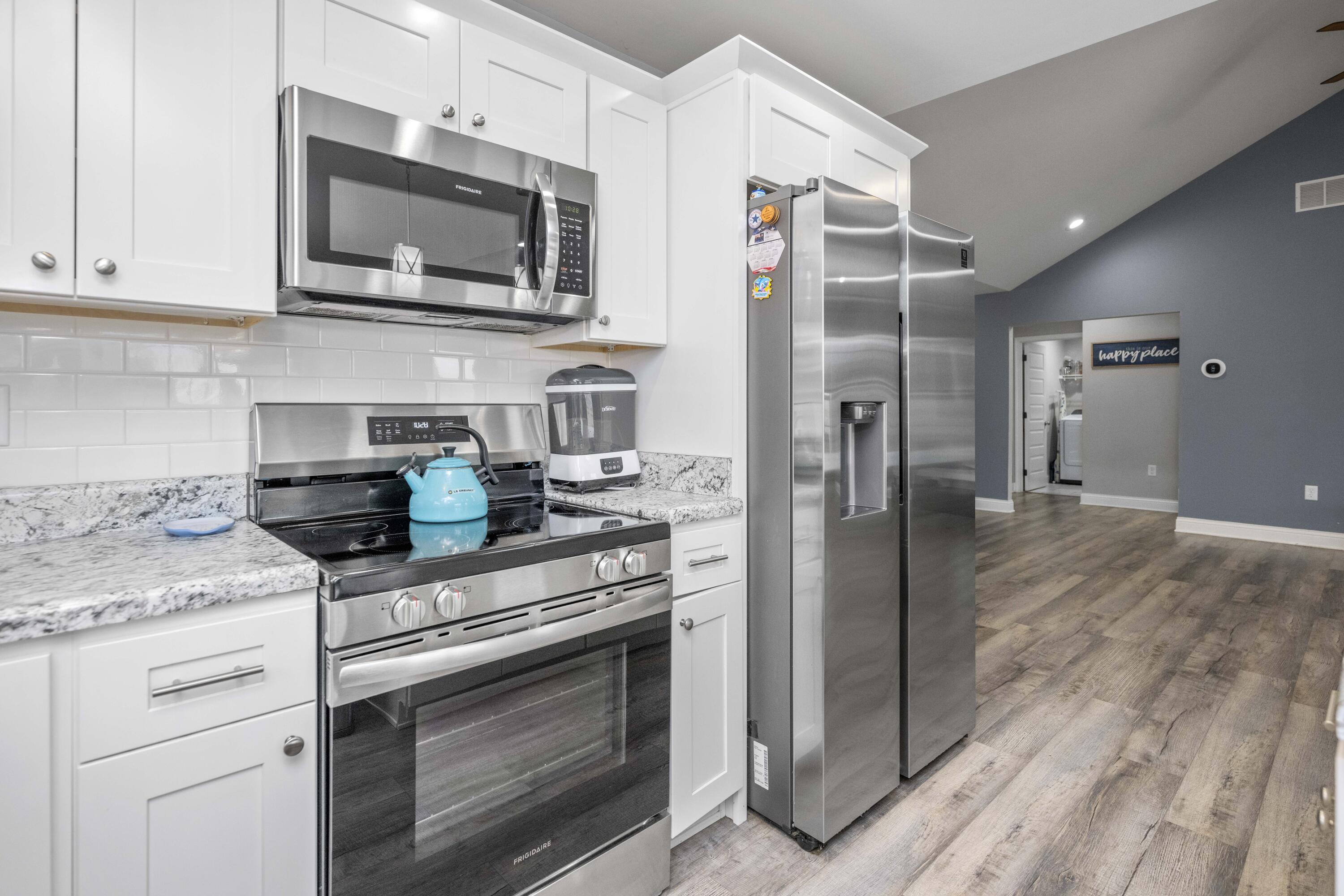 Berea, Kentucky 40403, United States, 3 Bedrooms Bedrooms, ,2 BathroomsBathrooms,Residential,Active,197137