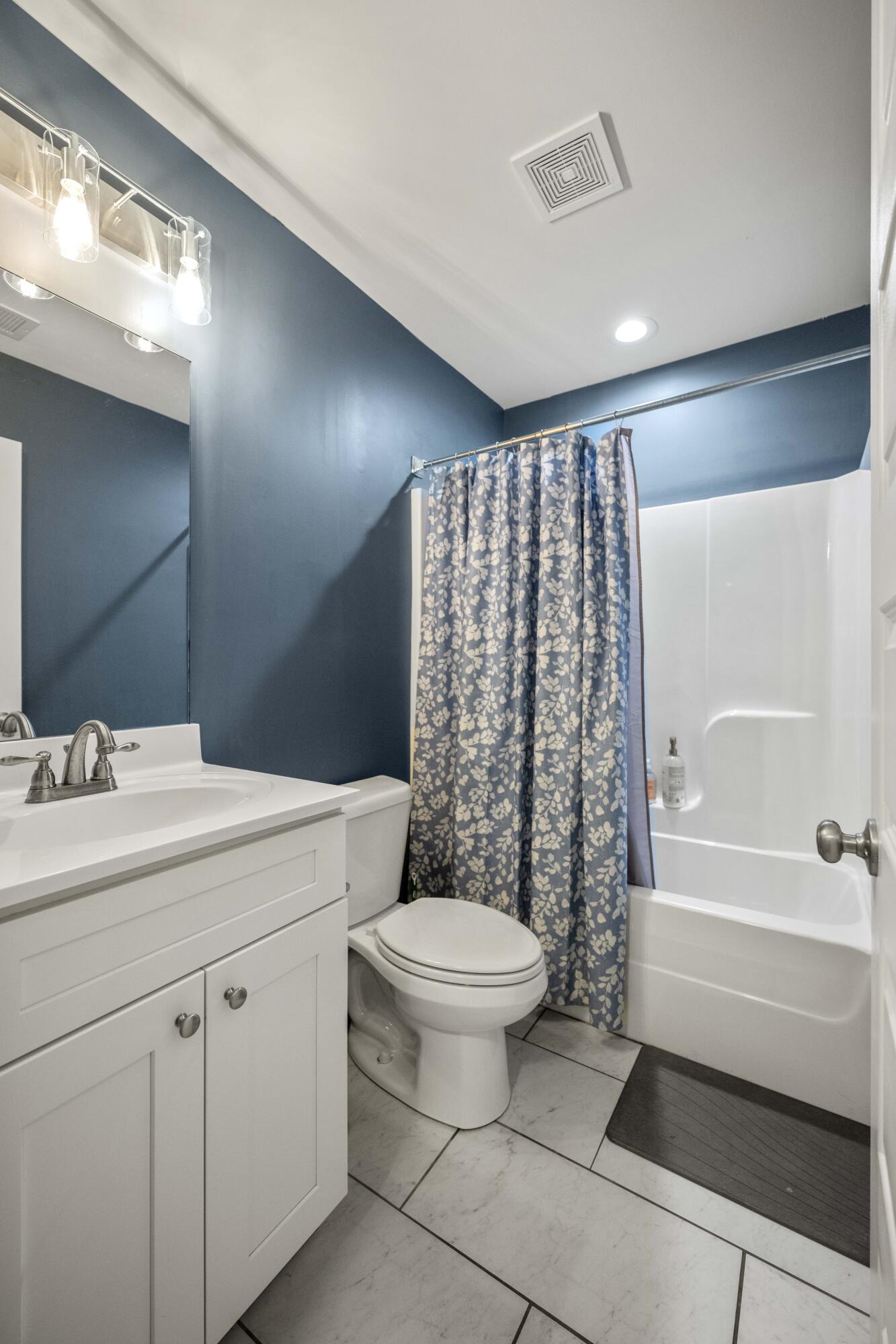 Berea, Kentucky 40403, United States, 3 Bedrooms Bedrooms, ,2 BathroomsBathrooms,Residential,Active,197137