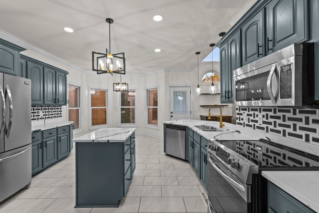 Photo of 2055 Powhatan Trail, Richmond, KY 40475 (MLS # 25505021)