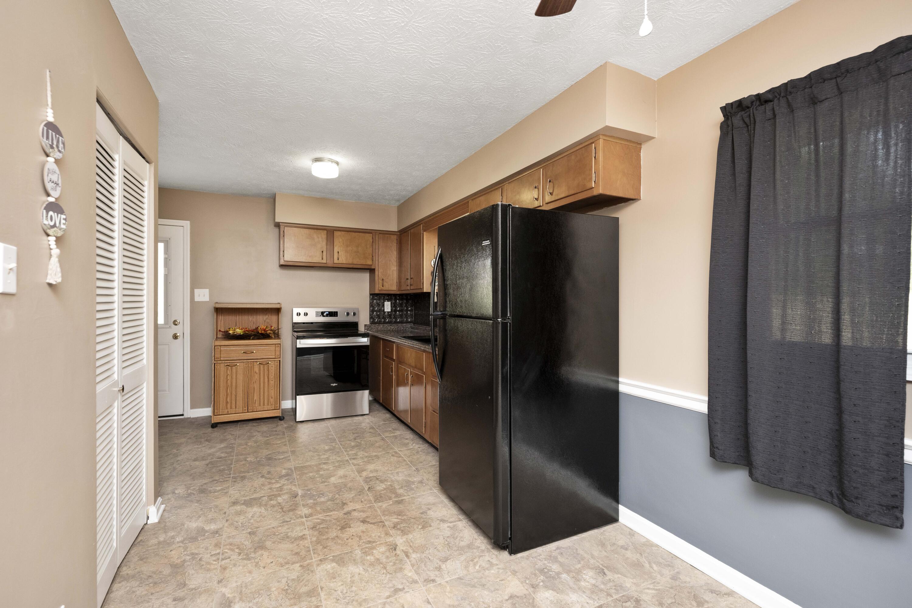 Lexington, Kentucky 40517, United States, 3 Bedrooms Bedrooms, ,1 BathroomBathrooms,Residential,Active,205606