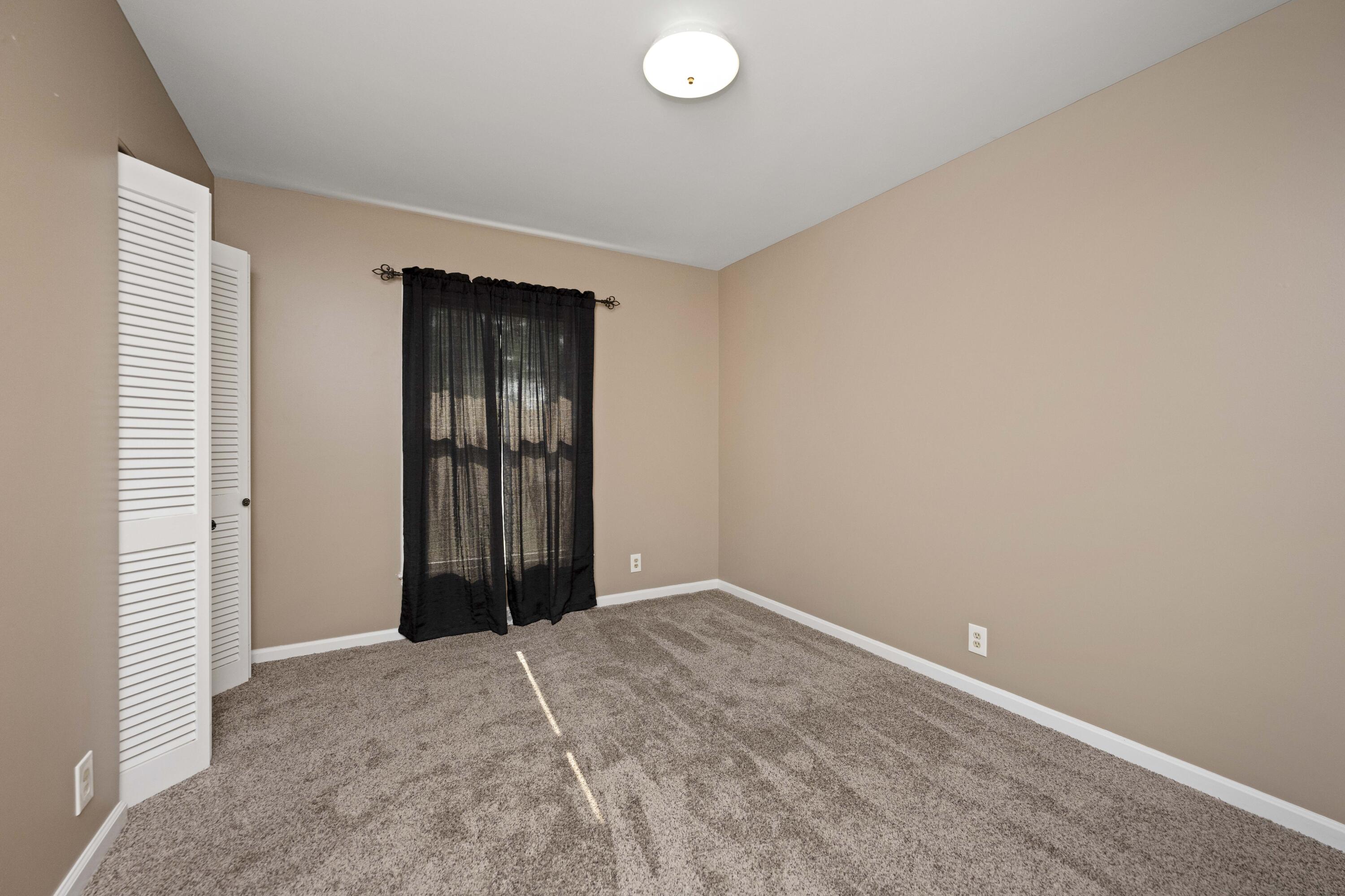 Lexington, Kentucky 40517, United States, 3 Bedrooms Bedrooms, ,1 BathroomBathrooms,Residential,Active,205606