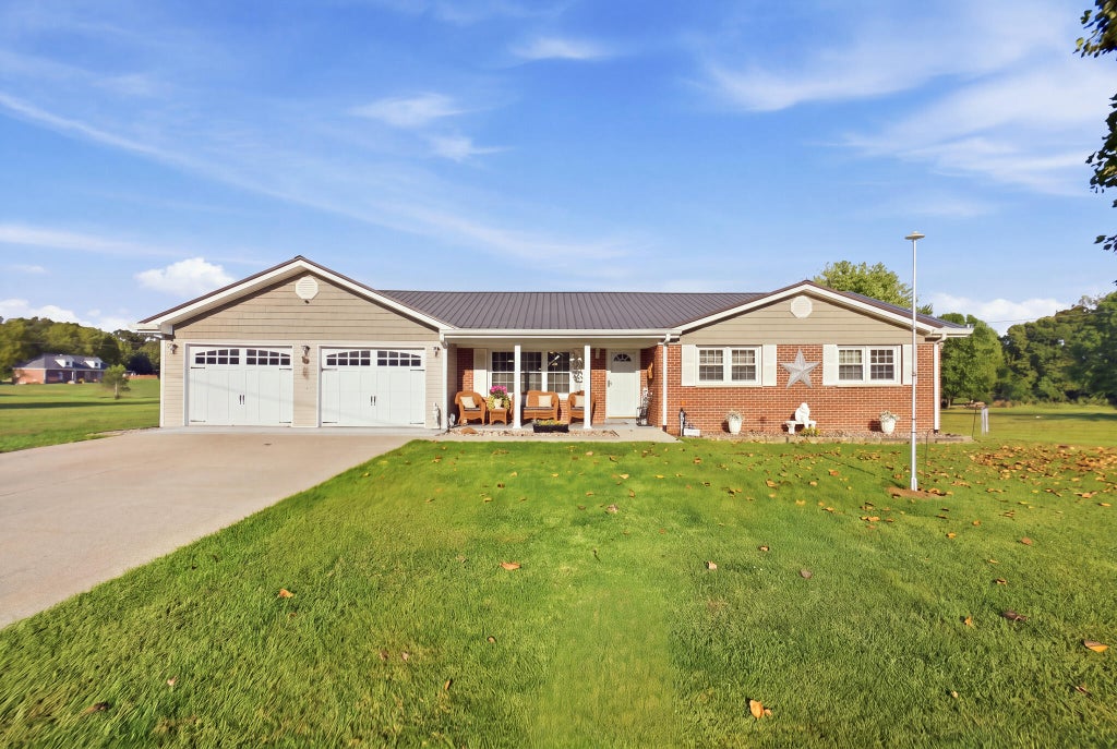 Photo of 621 Copper Creek Road, Berea, KY 40403 (MLS # 26025695)