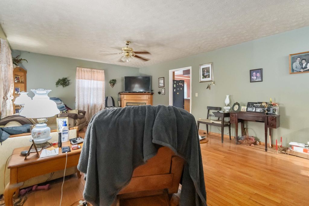 Photo of 185 Bowen Spur Road, Stanford, KY 40484 (MLS # 25504533)