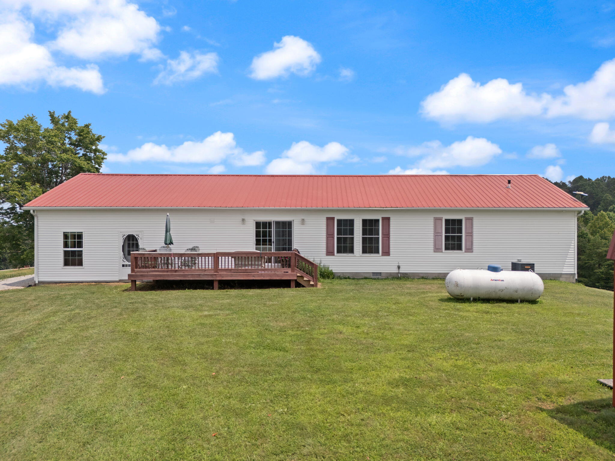 215 Crisp Road