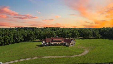 Property photo of 1599 Woodlake Road, Midway, KY 40347