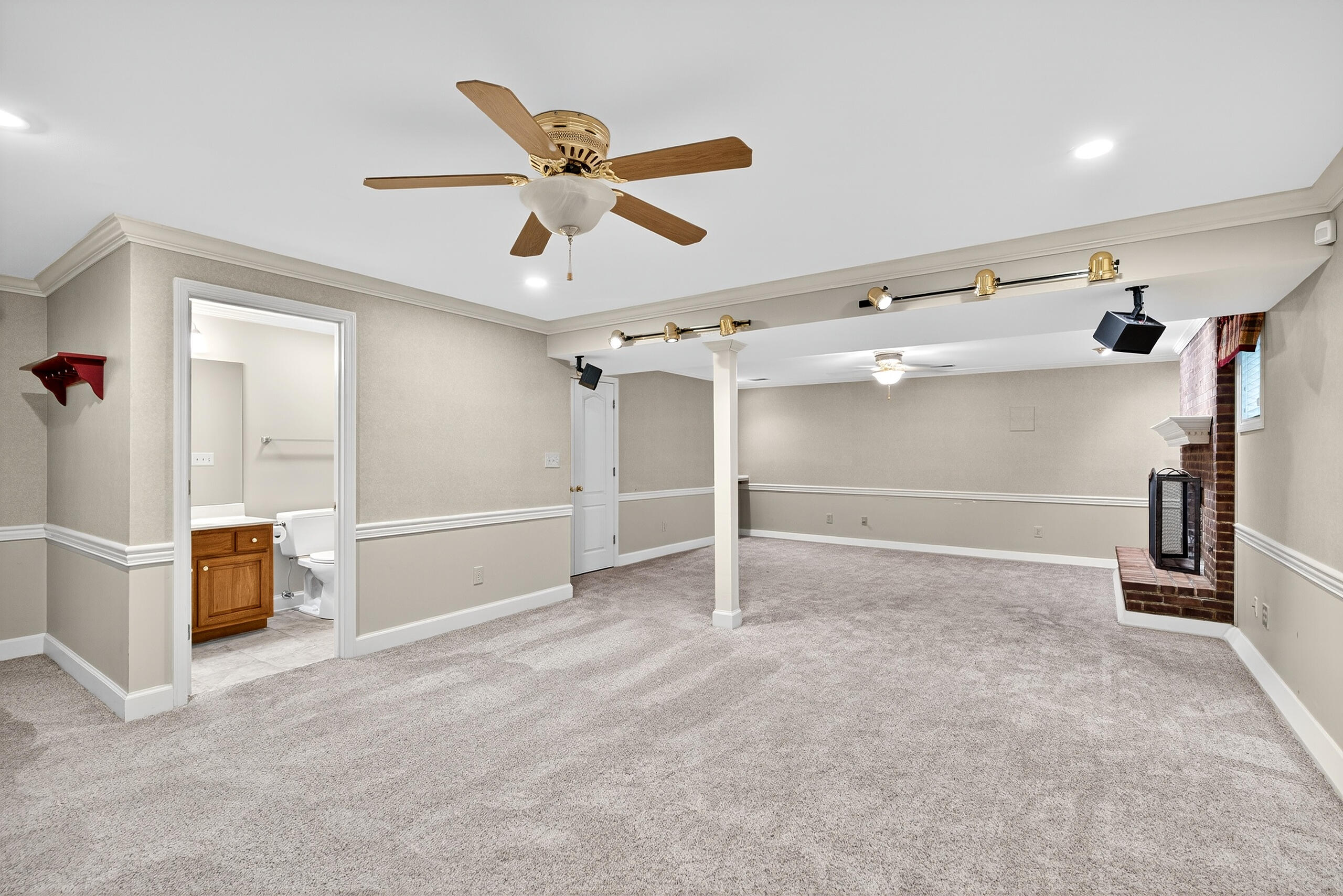 Lexington, Kentucky 40514, United States, 4 Bedrooms Bedrooms, ,3 BathroomsBathrooms,Residential,Active,179270