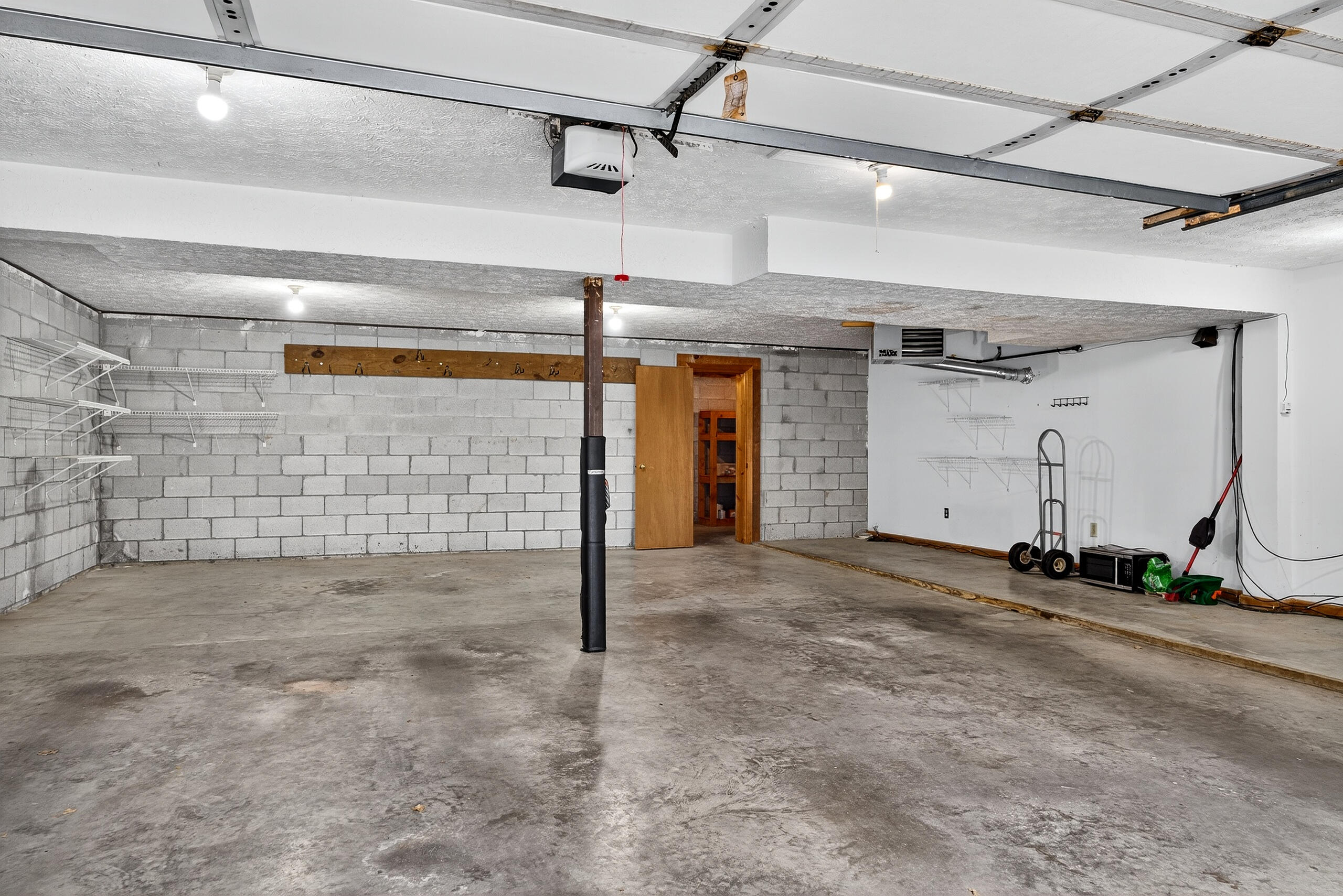 Lexington, Kentucky 40514, United States, 4 Bedrooms Bedrooms, ,3 BathroomsBathrooms,Residential,Active,179270