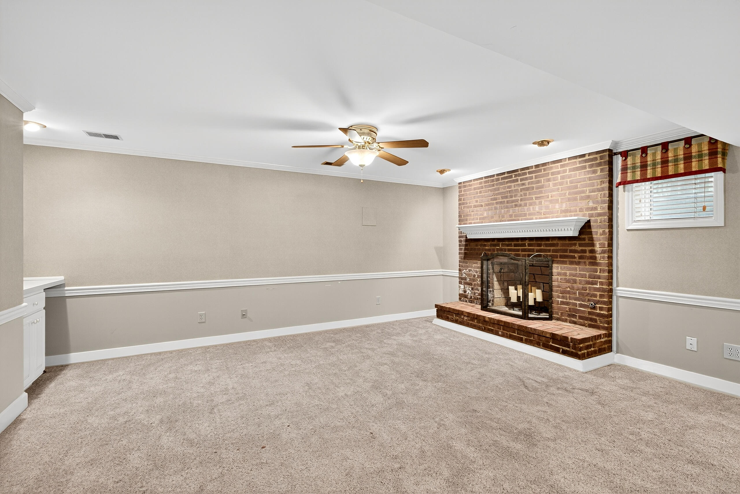 Lexington, Kentucky 40514, United States, 4 Bedrooms Bedrooms, ,3 BathroomsBathrooms,Residential,Active,179270