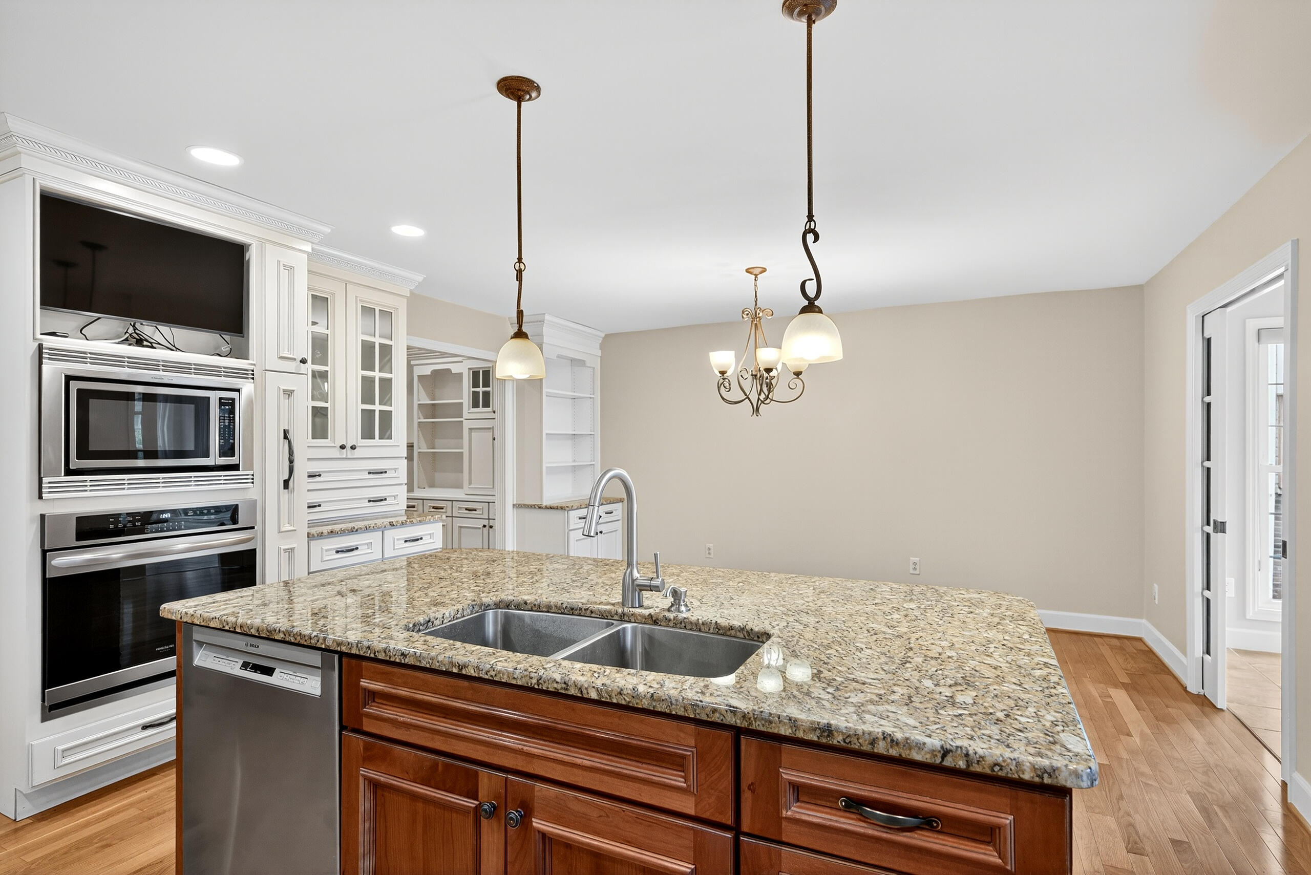 Lexington, Kentucky 40514, United States, 4 Bedrooms Bedrooms, ,3 BathroomsBathrooms,Residential,Active,179270