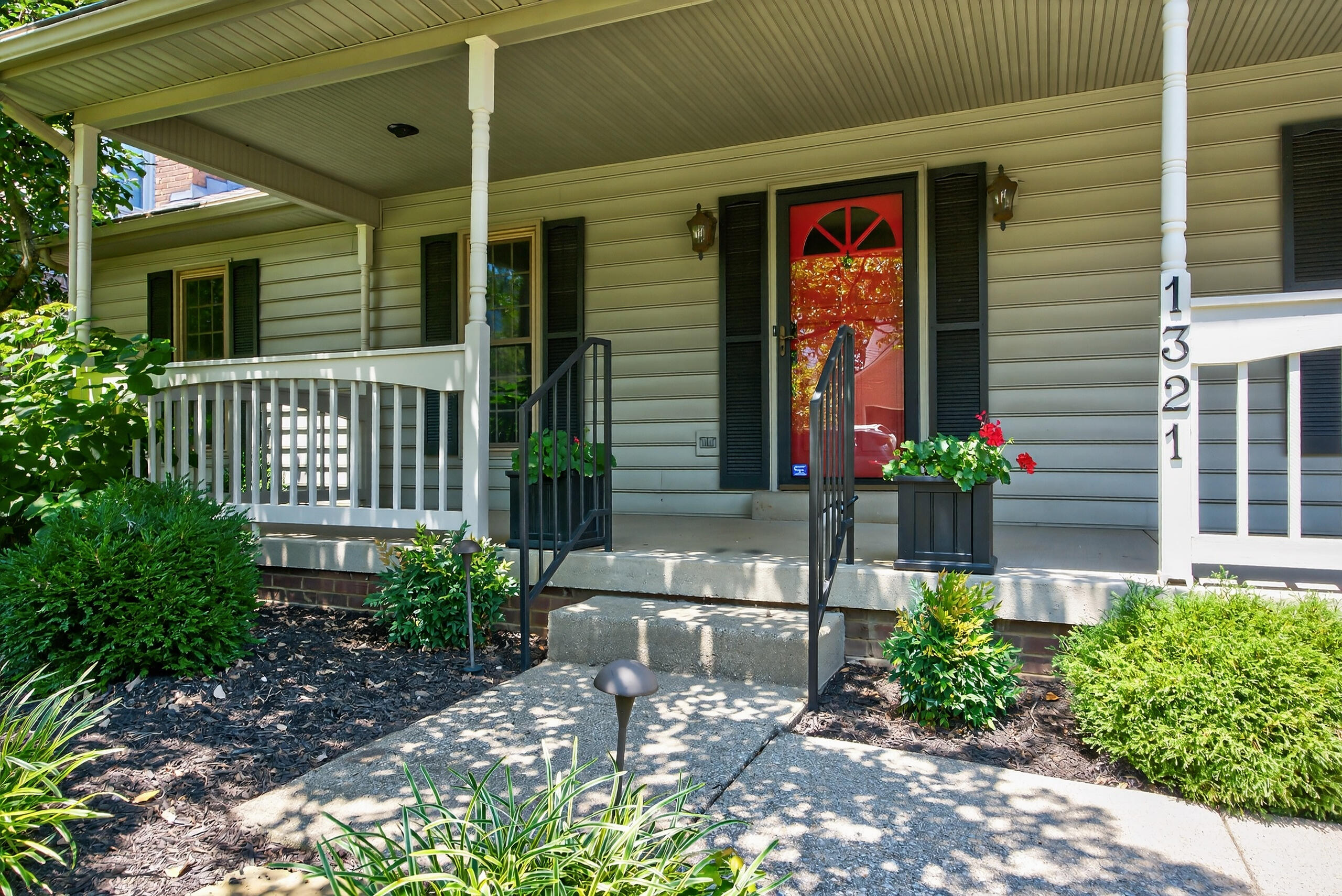 Lexington, Kentucky 40514, United States, 4 Bedrooms Bedrooms, ,3 BathroomsBathrooms,Residential,Active,179270