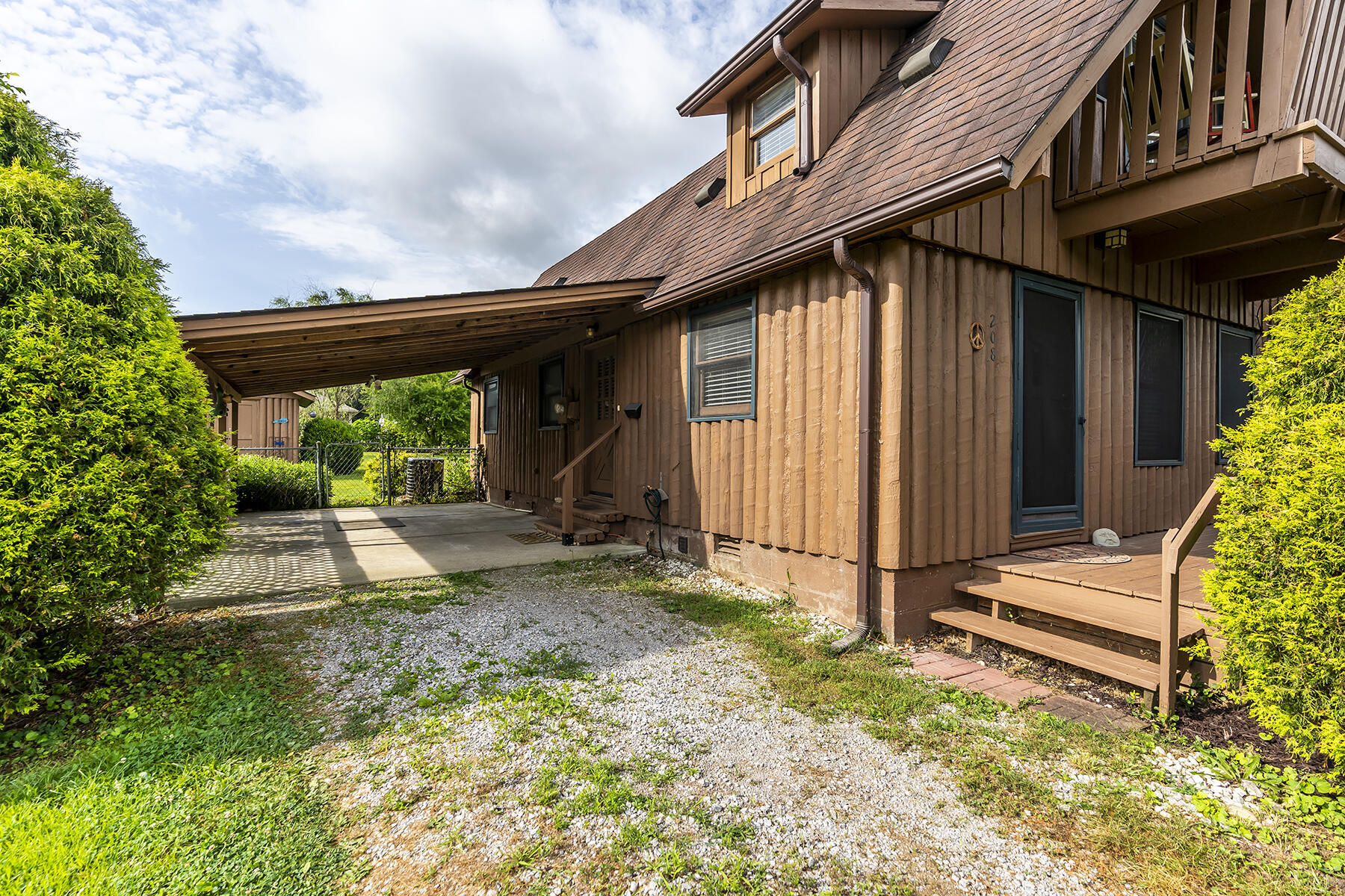 Berea, Kentucky 40403, United States, 3 Bedrooms Bedrooms, ,2 BathroomsBathrooms,Residential,Active,212563