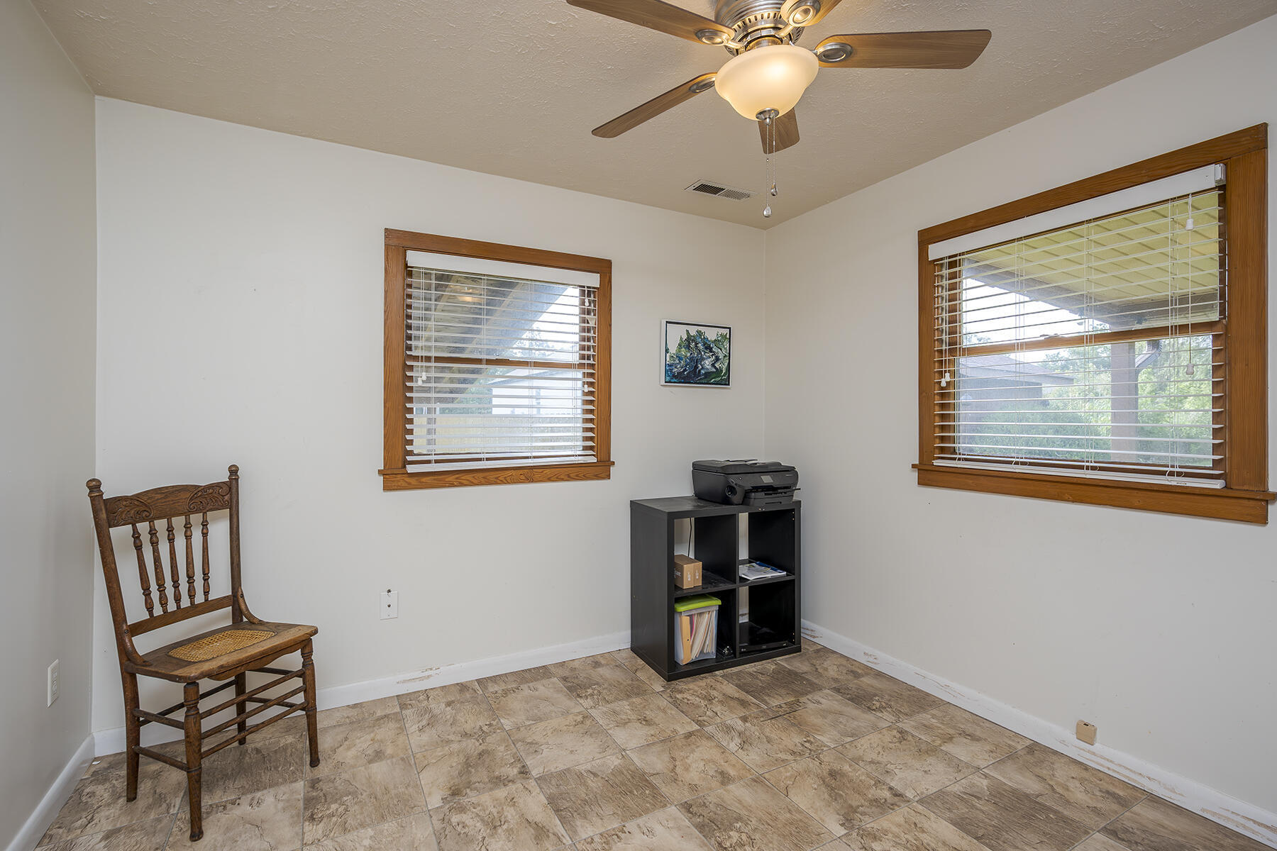 Berea, Kentucky 40403, United States, 3 Bedrooms Bedrooms, ,2 BathroomsBathrooms,Residential,Active,212563