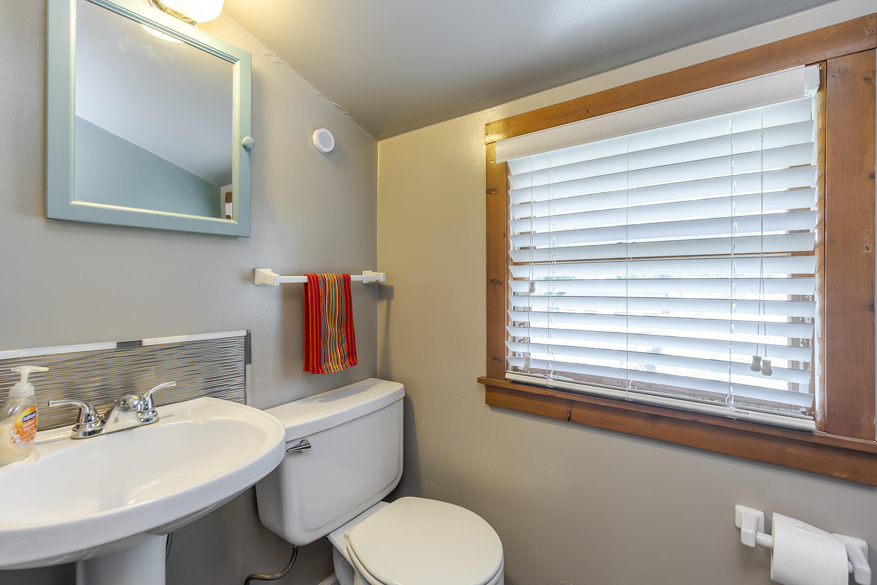 Berea, Kentucky 40403, United States, 3 Bedrooms Bedrooms, ,2 BathroomsBathrooms,Residential,Active,212563