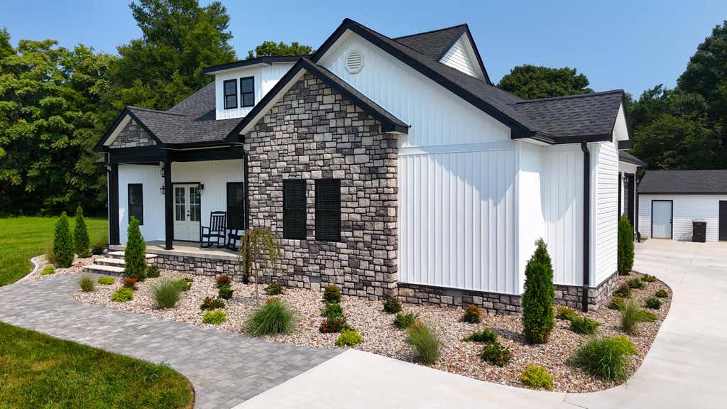 Photo of 2919 Friendship Road, Eddyville, KY 42038 (MLS # 26020457)