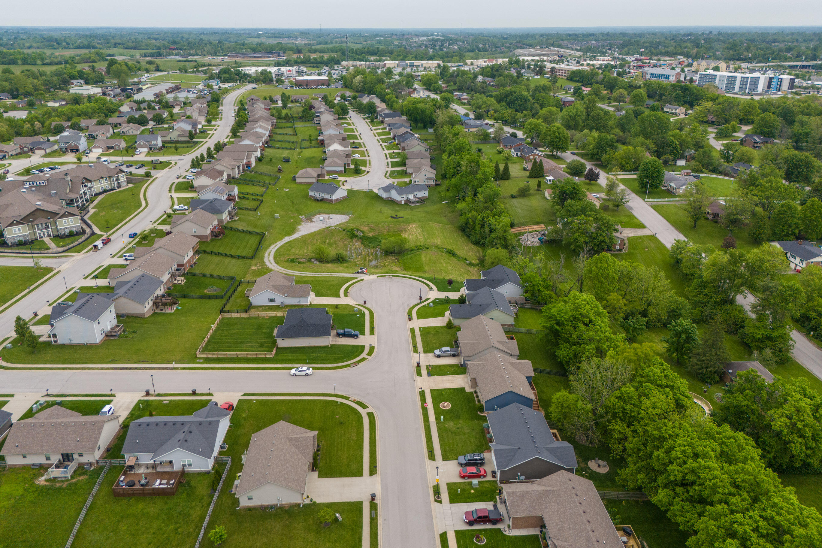 Richmond, Kentucky 40475, United States, 3 Bedrooms Bedrooms, ,2 BathroomsBathrooms,Residential,Active,126154