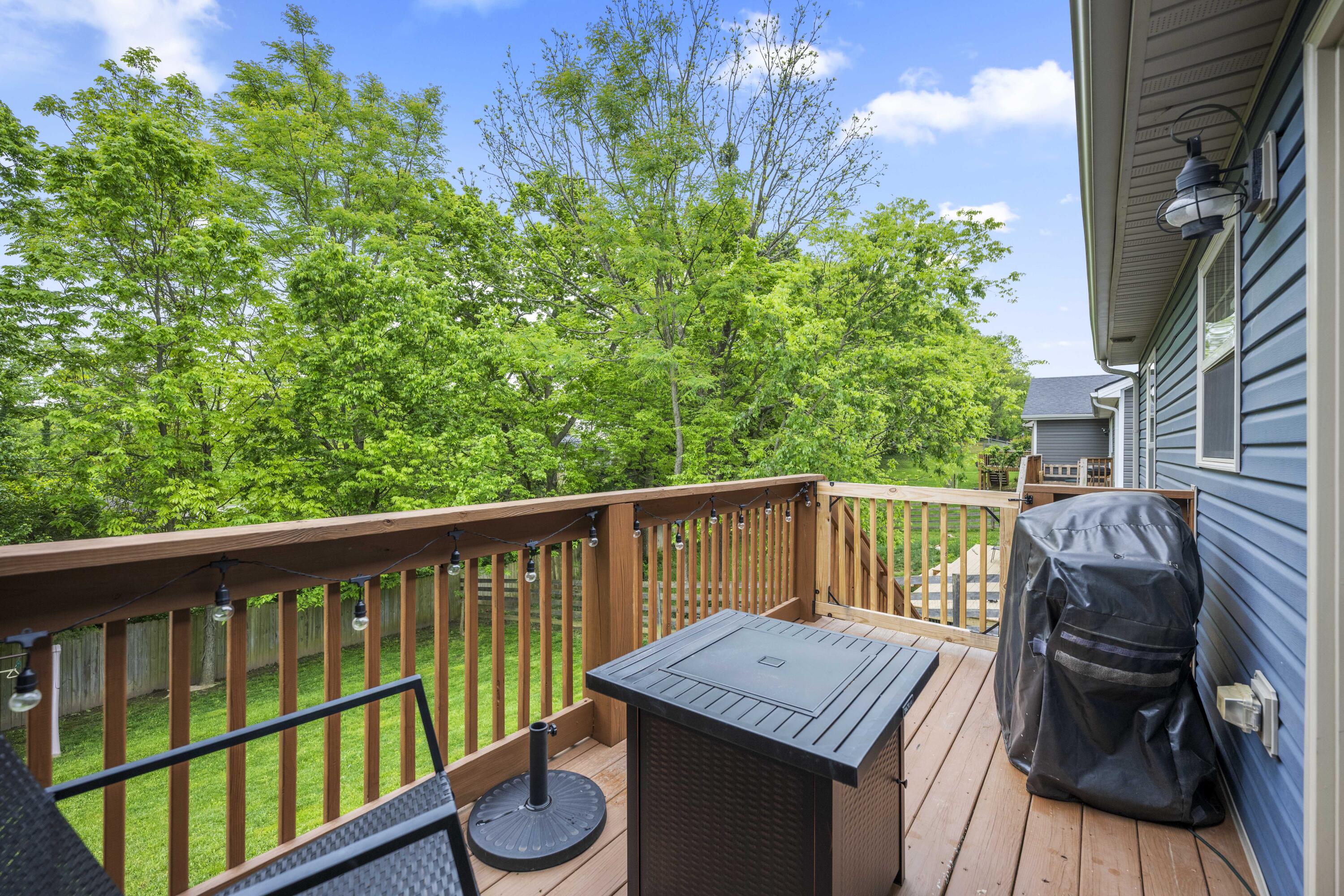 Richmond, Kentucky 40475, United States, 3 Bedrooms Bedrooms, ,2 BathroomsBathrooms,Residential,Active,126154