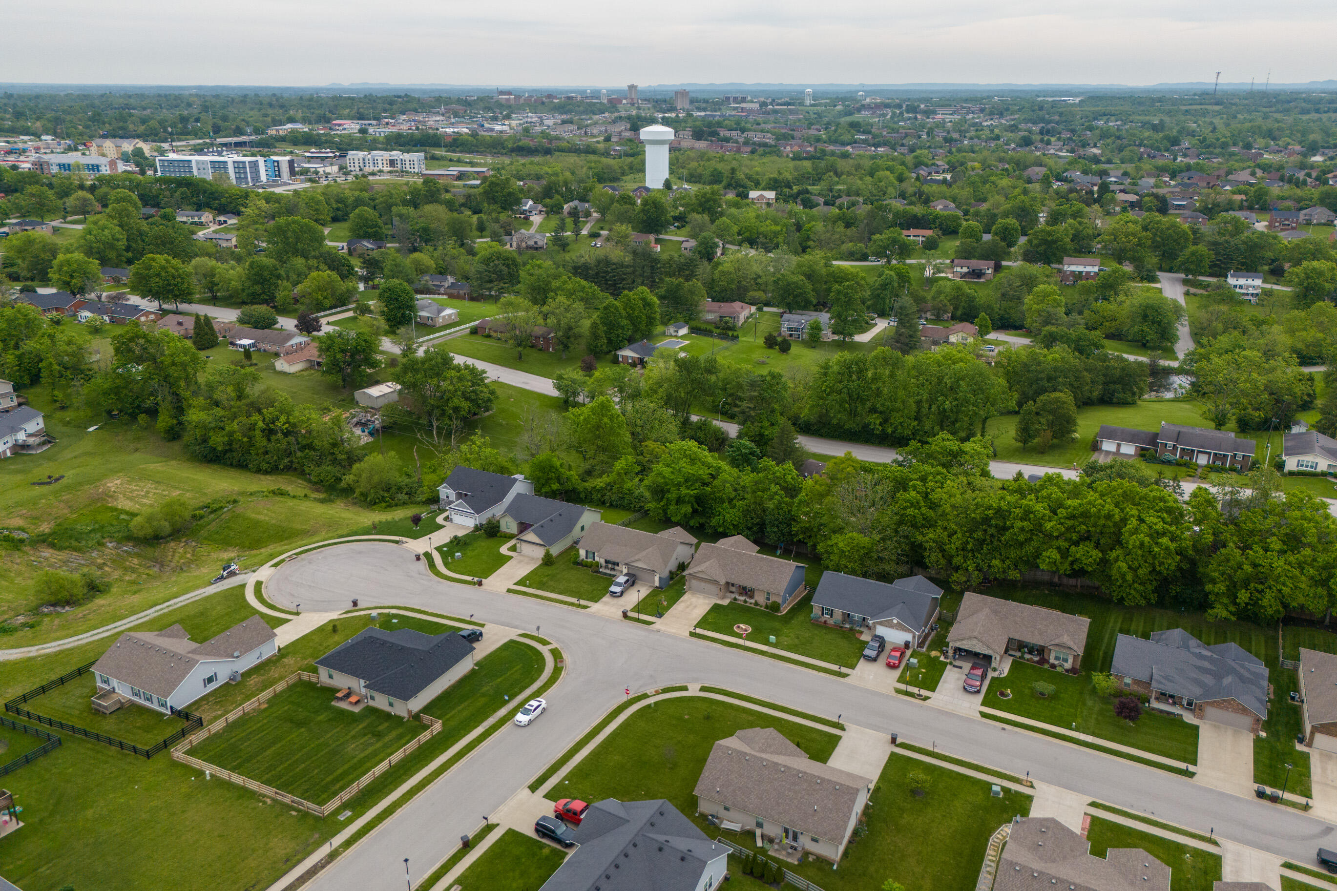 Richmond, Kentucky 40475, United States, 3 Bedrooms Bedrooms, ,2 BathroomsBathrooms,Residential,Active,126154