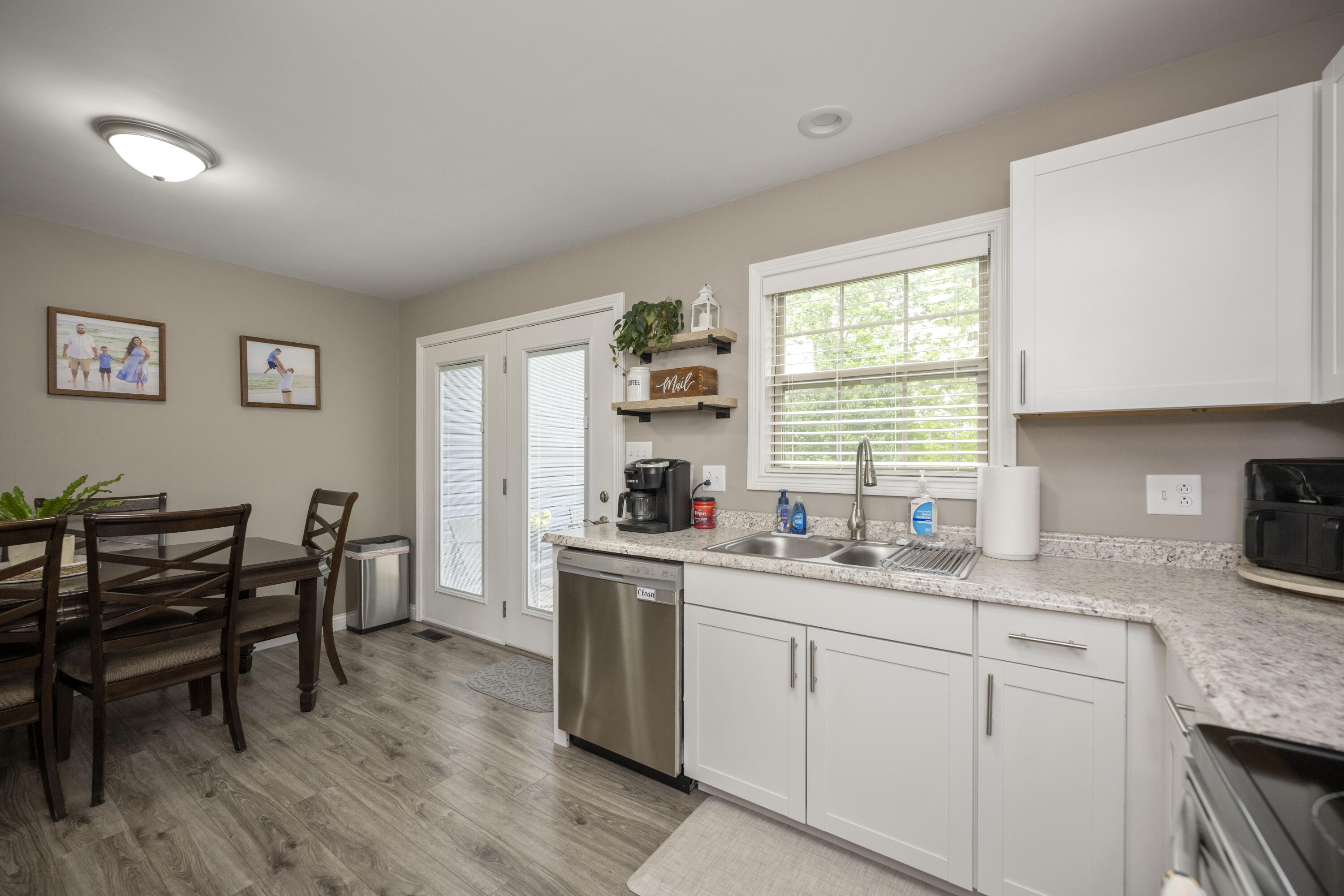 Richmond, Kentucky 40475, United States, 3 Bedrooms Bedrooms, ,2 BathroomsBathrooms,Residential,Active,126154